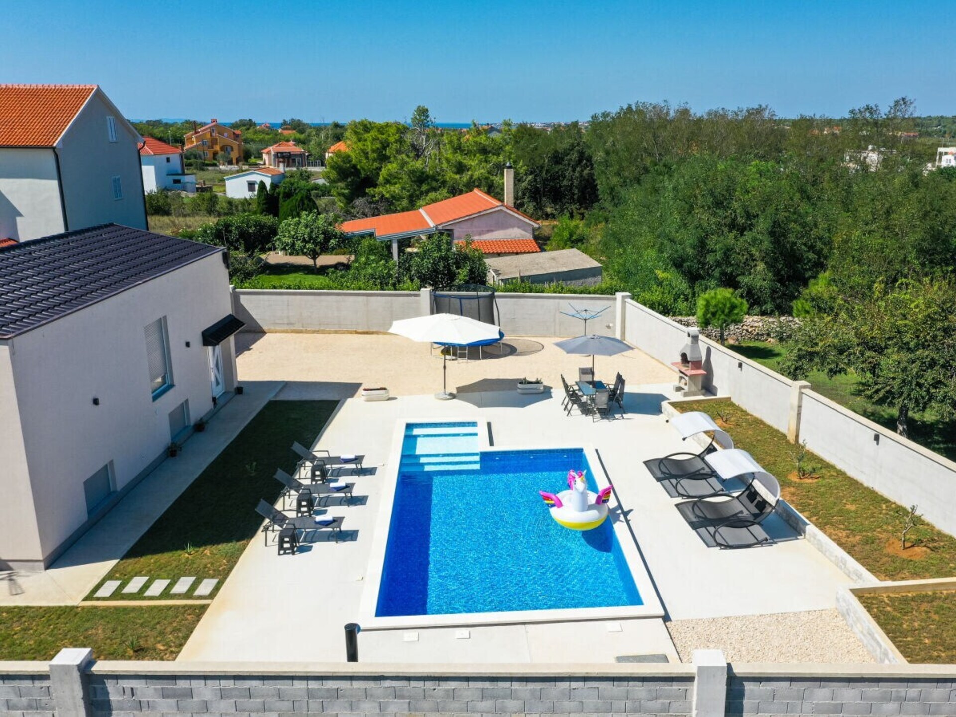 Ruime villa voor 8 personen nabij Zaton met privézwembad en zeezicht - foto 9