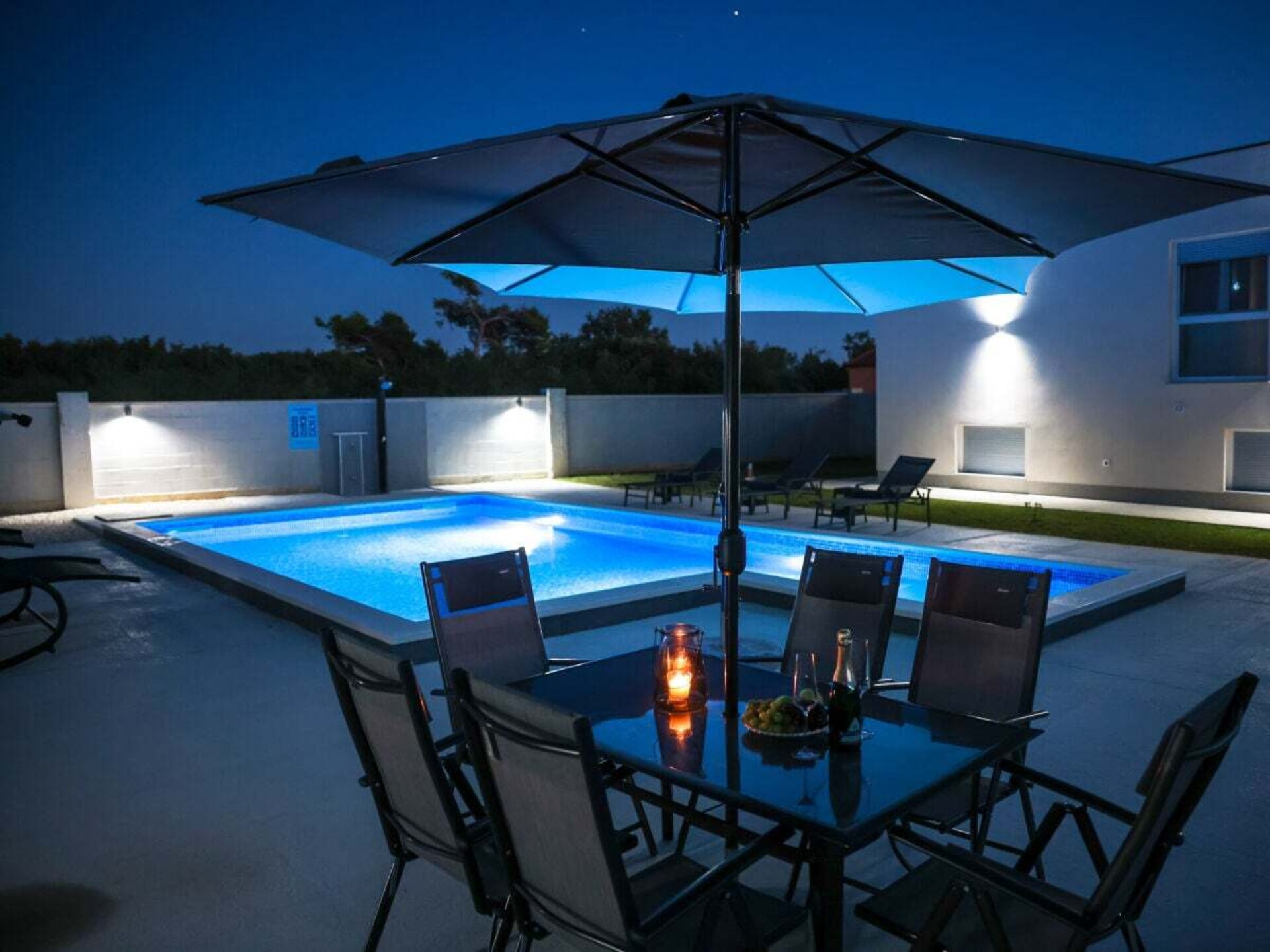 Ruime villa voor 8 personen nabij Zaton met privézwembad en zeezicht - foto 13
