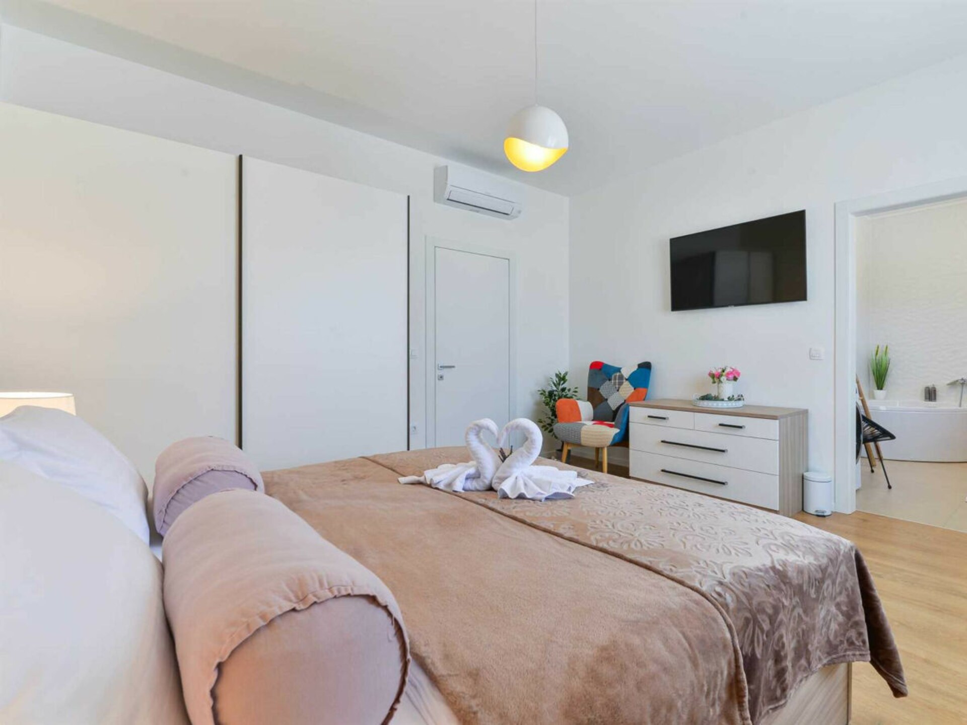 Moderne villa met privézwembad en zeezicht in Zadar, Kroatië - foto 69