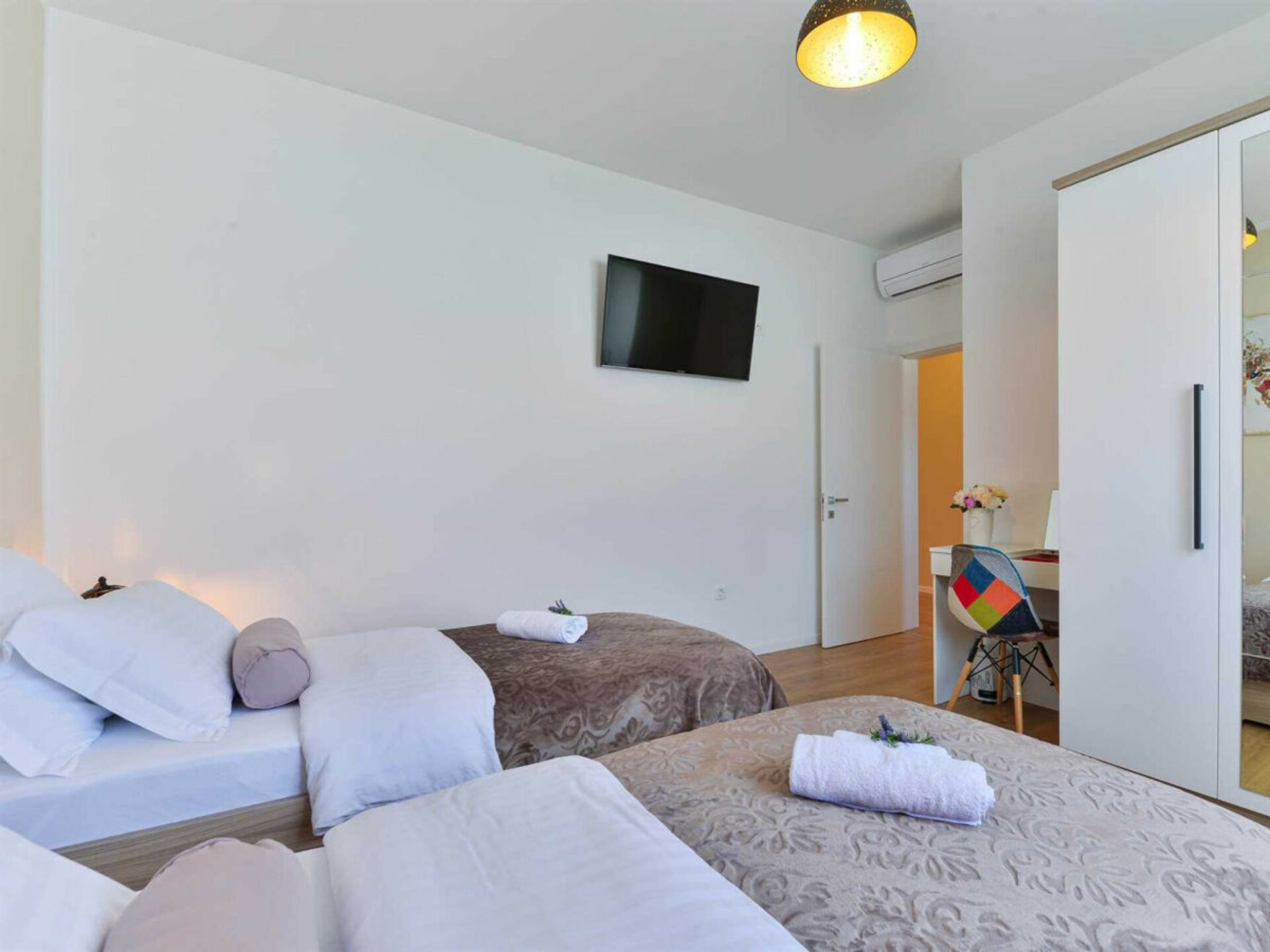 Moderne villa met privézwembad en zeezicht in Zadar, Kroatië - foto 76