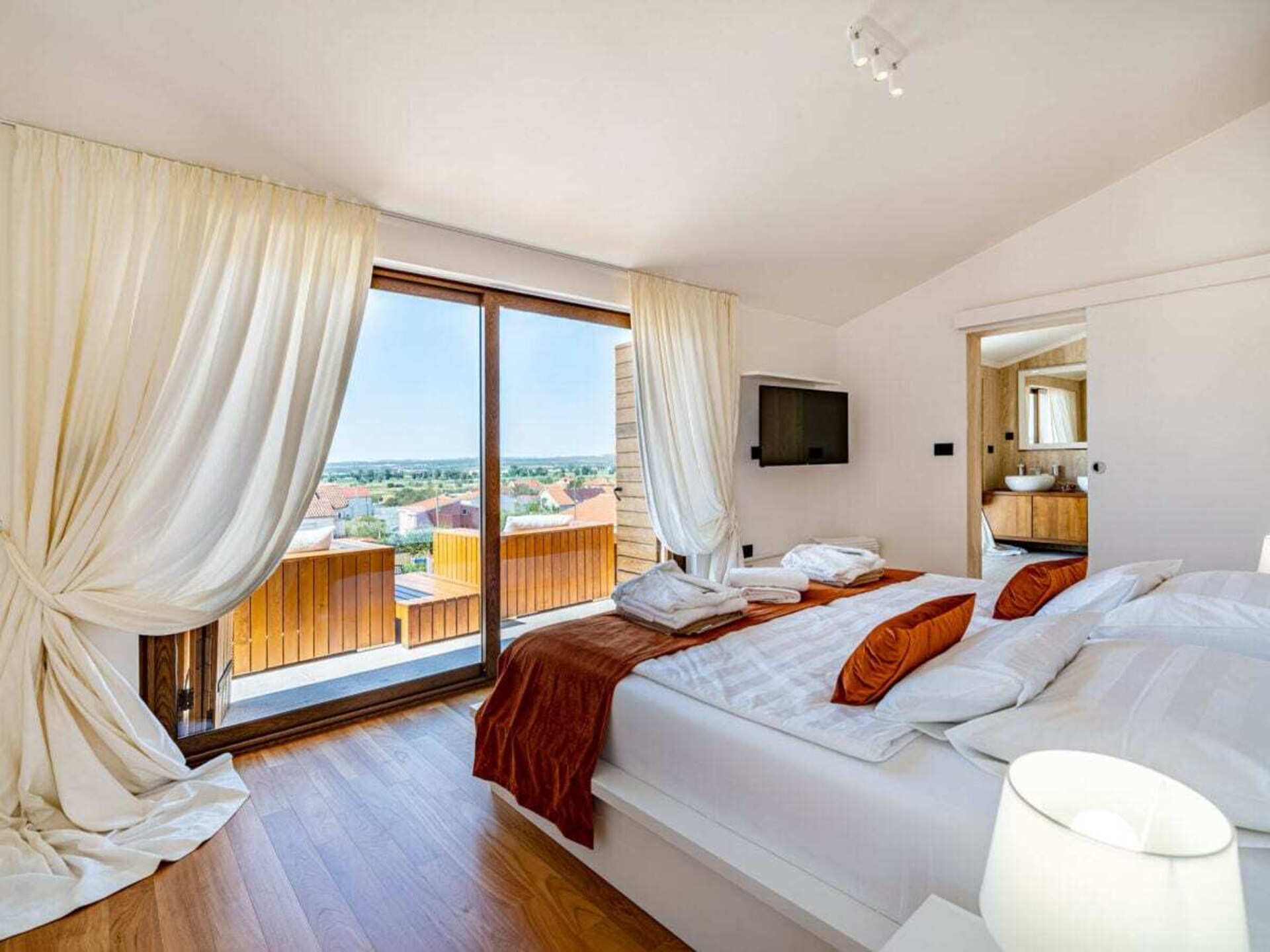 Ruime villa met 5 slaapkamers in rustig Polača, Kroatië - foto 22