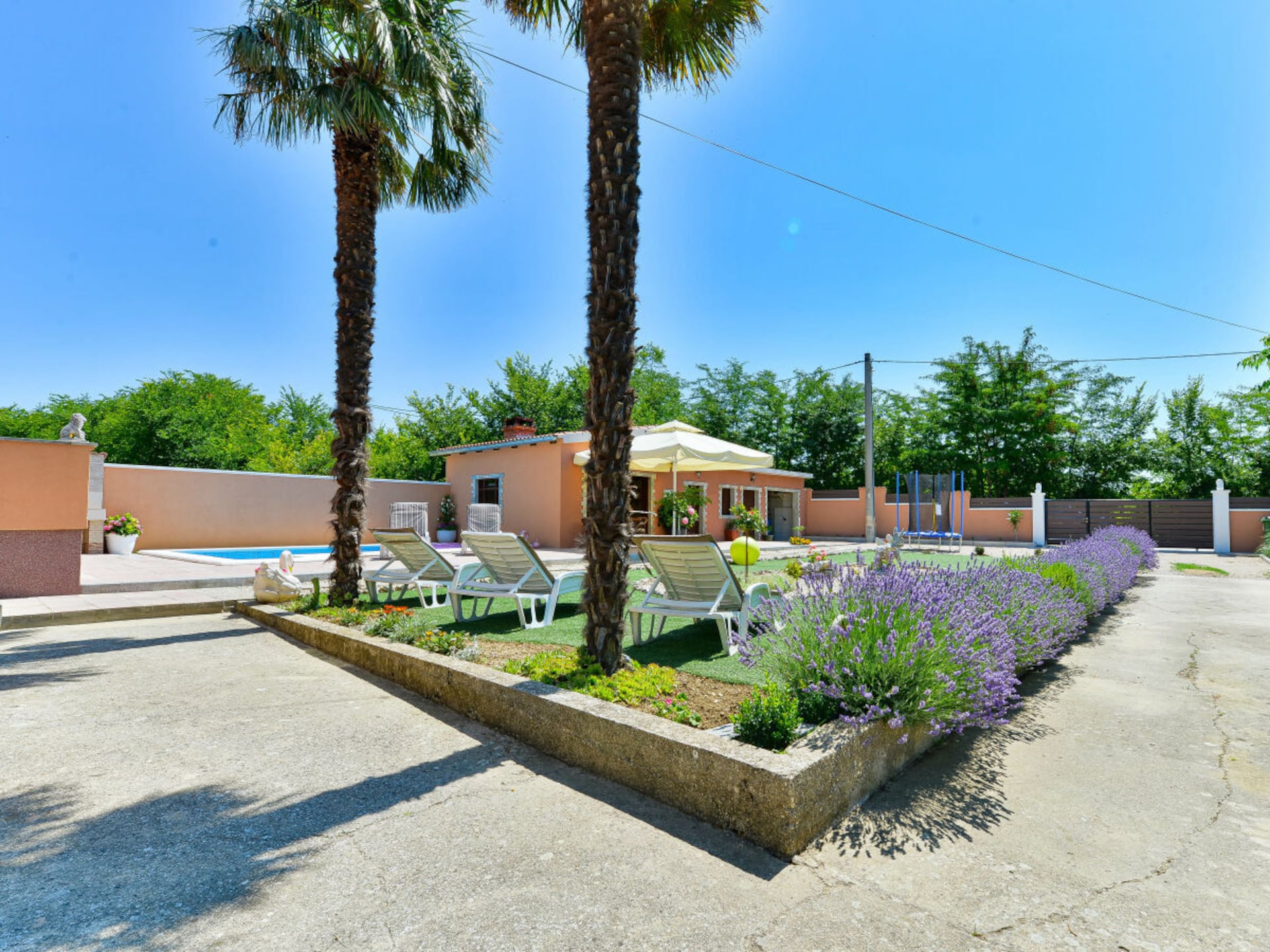 Ruim vakantiehuis voor 7 in Benkovac, vlakbij centrum - foto 7