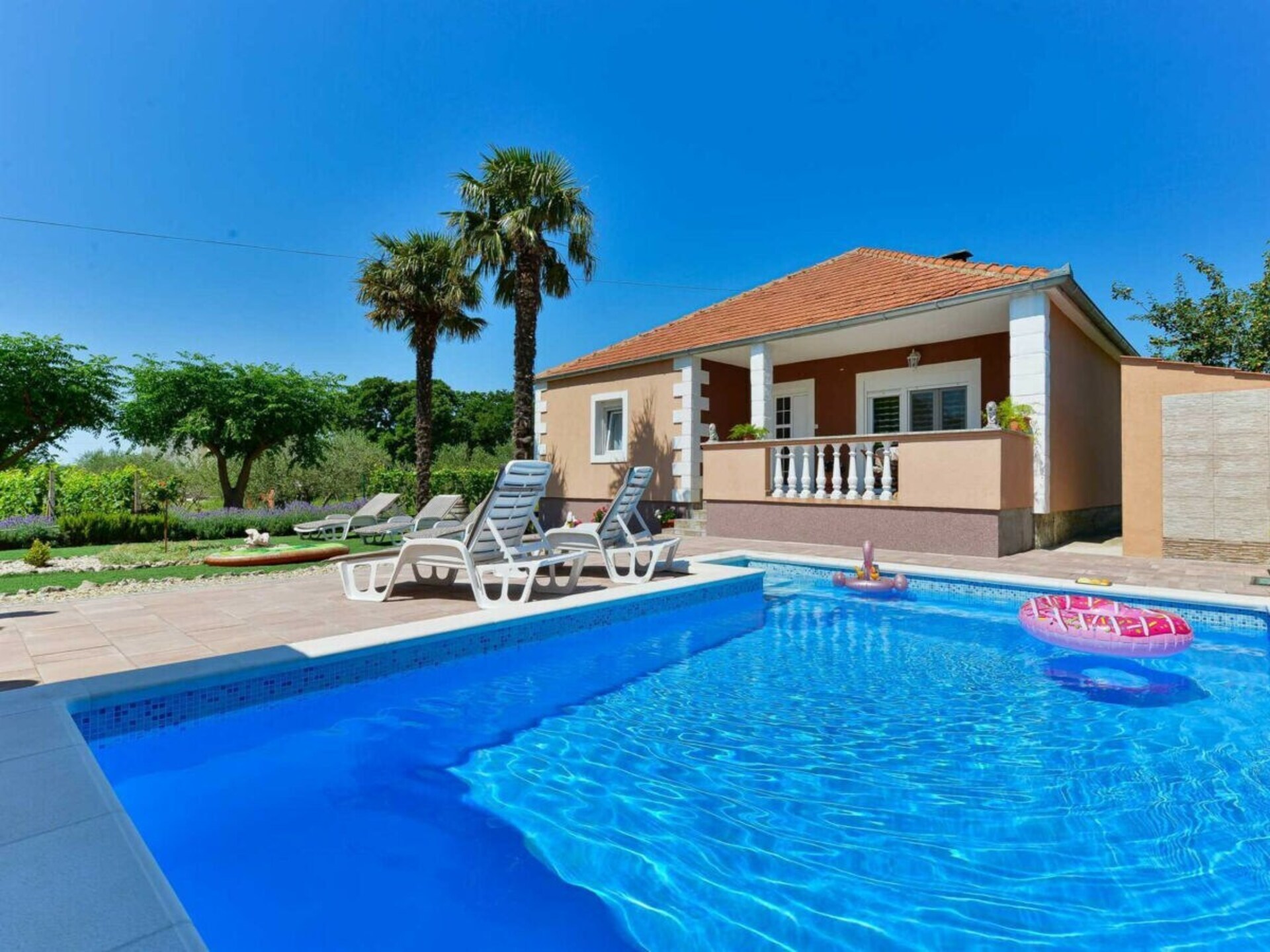 Ruim vakantiehuis voor 7 in Benkovac, vlakbij centrum - foto 20