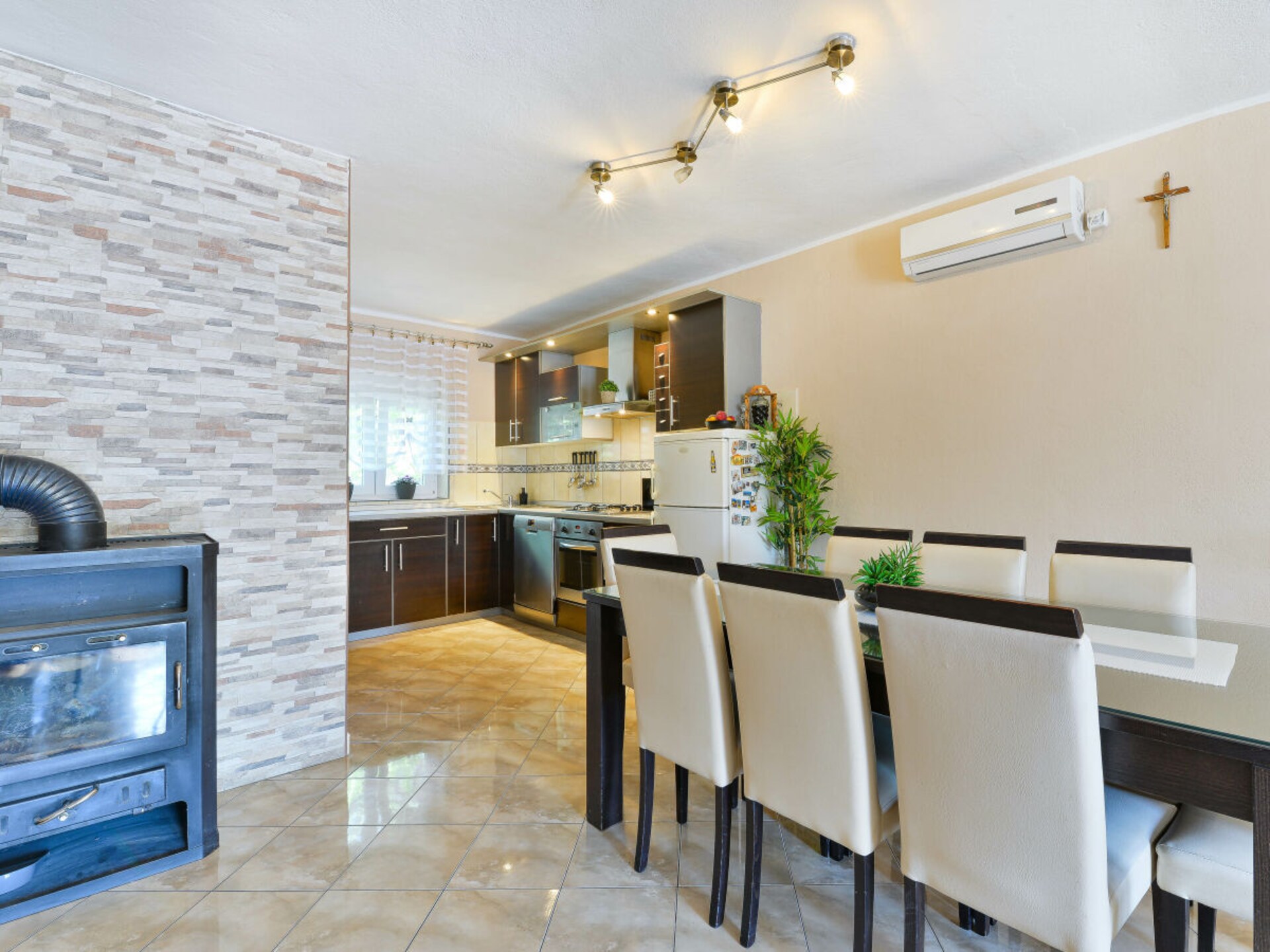 Ruim vakantiehuis voor 7 in Benkovac, vlakbij centrum - foto 23