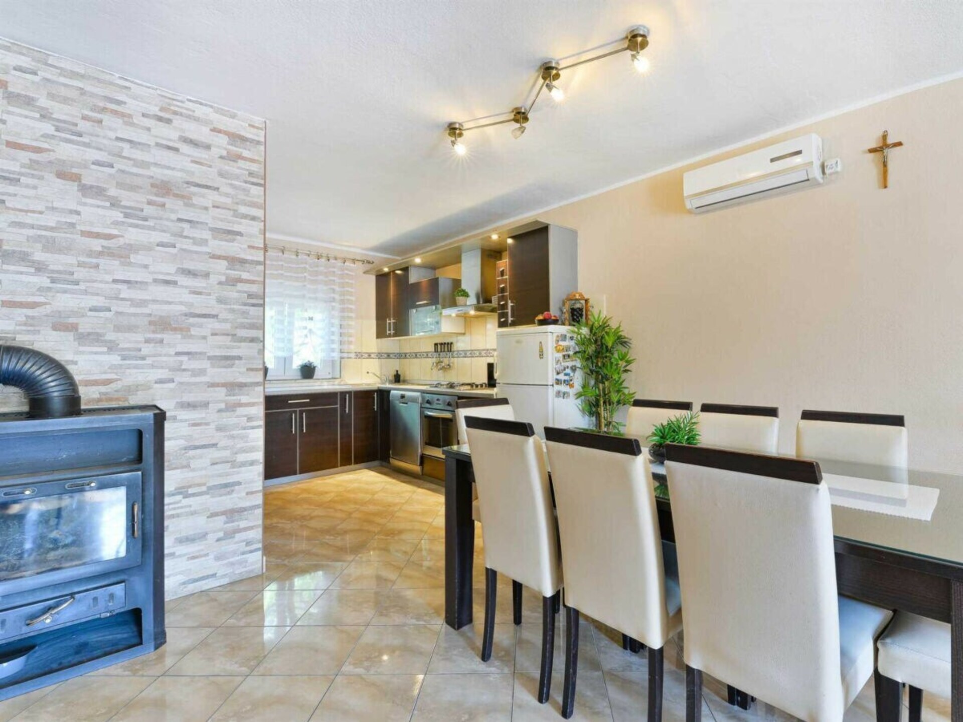 Ruim vakantiehuis voor 7 in Benkovac, vlakbij centrum - foto 49
