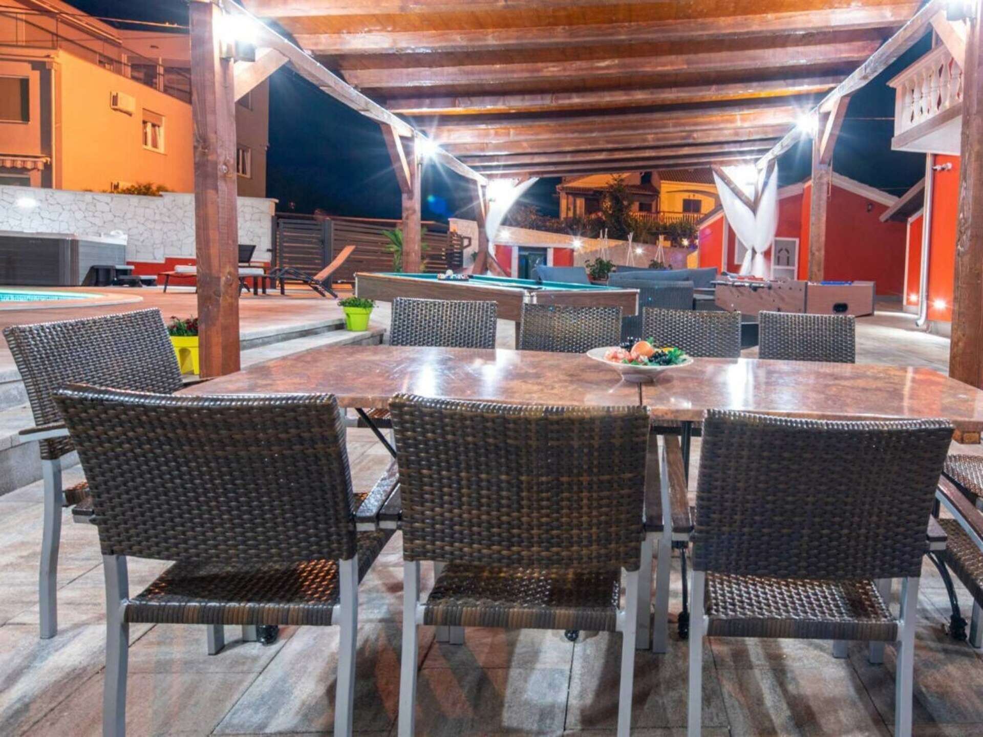 Ruime villa voor 10 personen in Sv. Filip i Jakov, op 300m van de Adriatische Zee - foto 17
