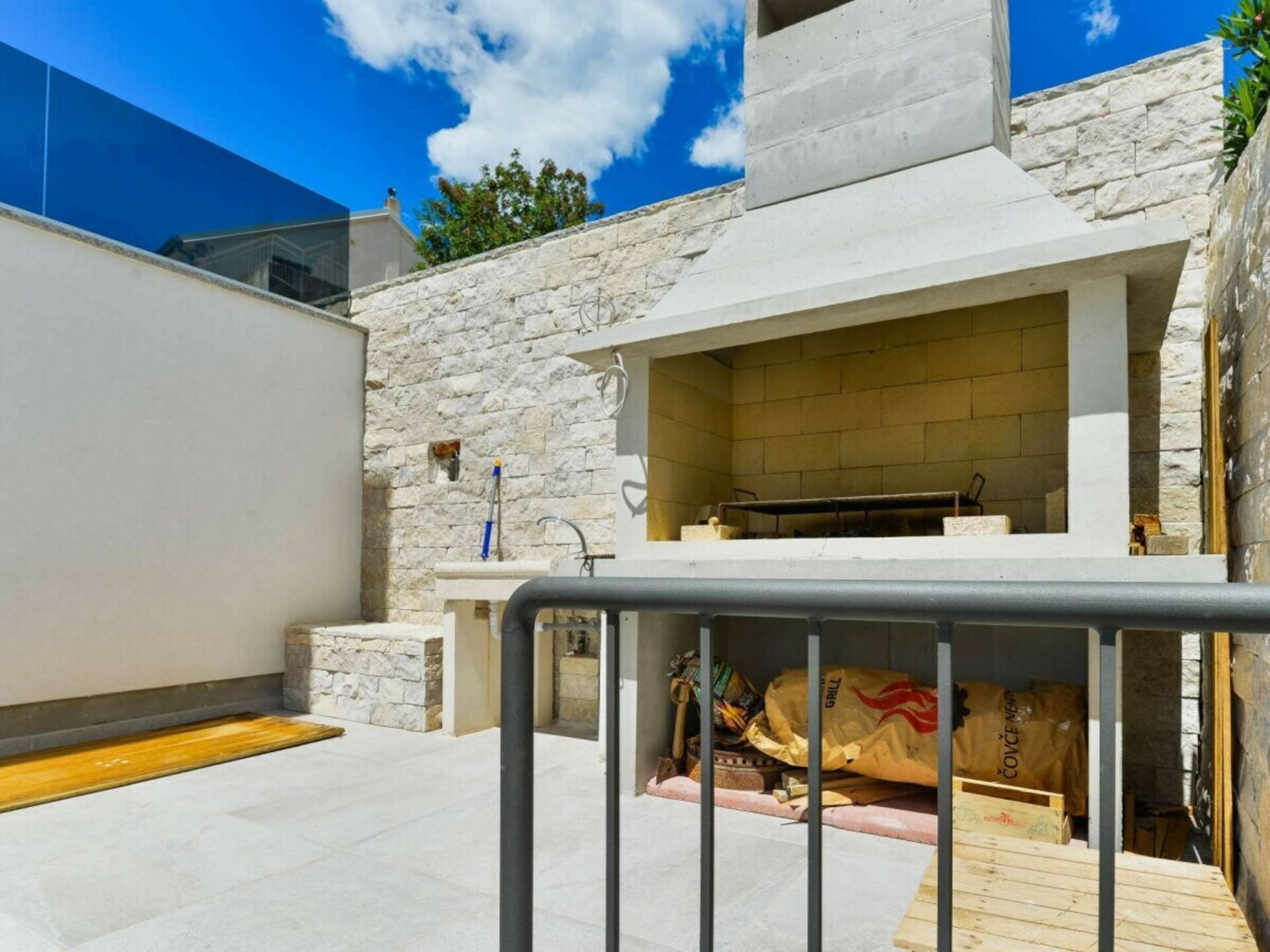 Ruime villa voor 8 personen nabij Jasenice, Dalmatië – 190m² comfort - foto 17