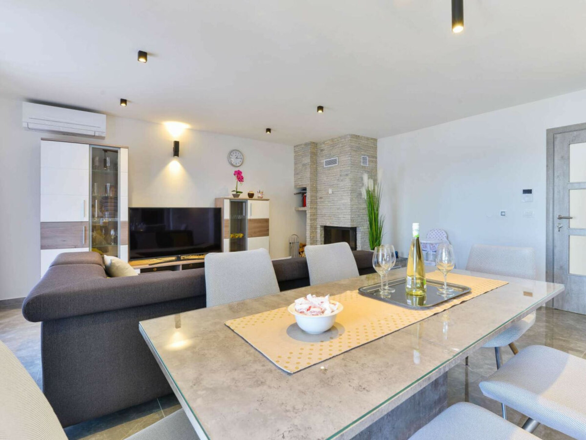 Ruime villa voor 8 personen nabij Jasenice, Dalmatië – 190m² comfort - foto 30
