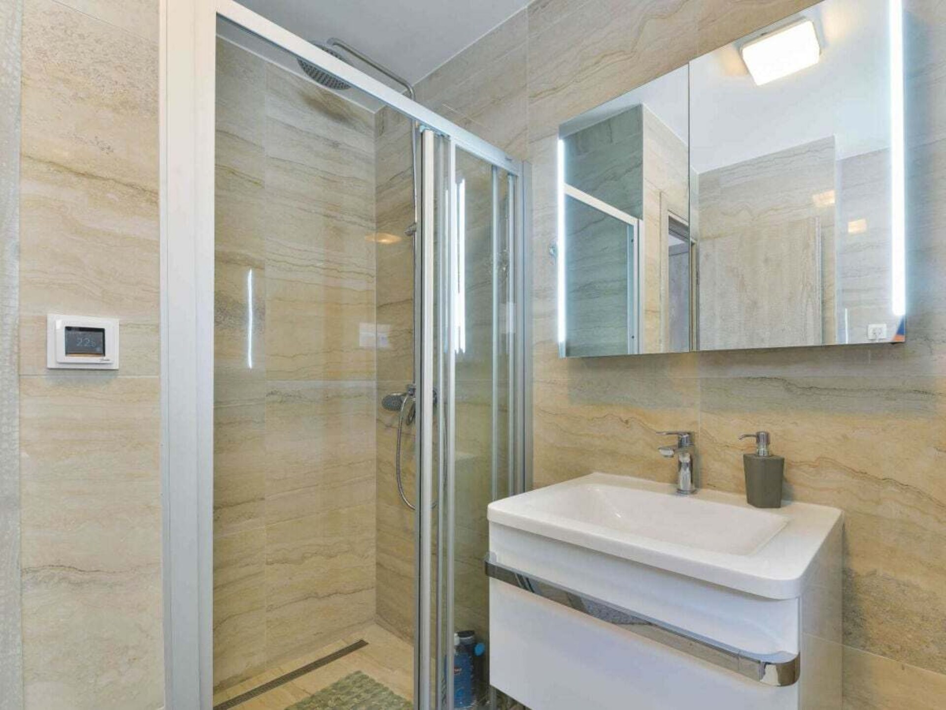 Ruime villa voor 8 personen nabij Jasenice, Dalmatië – 190m² comfort - foto 45