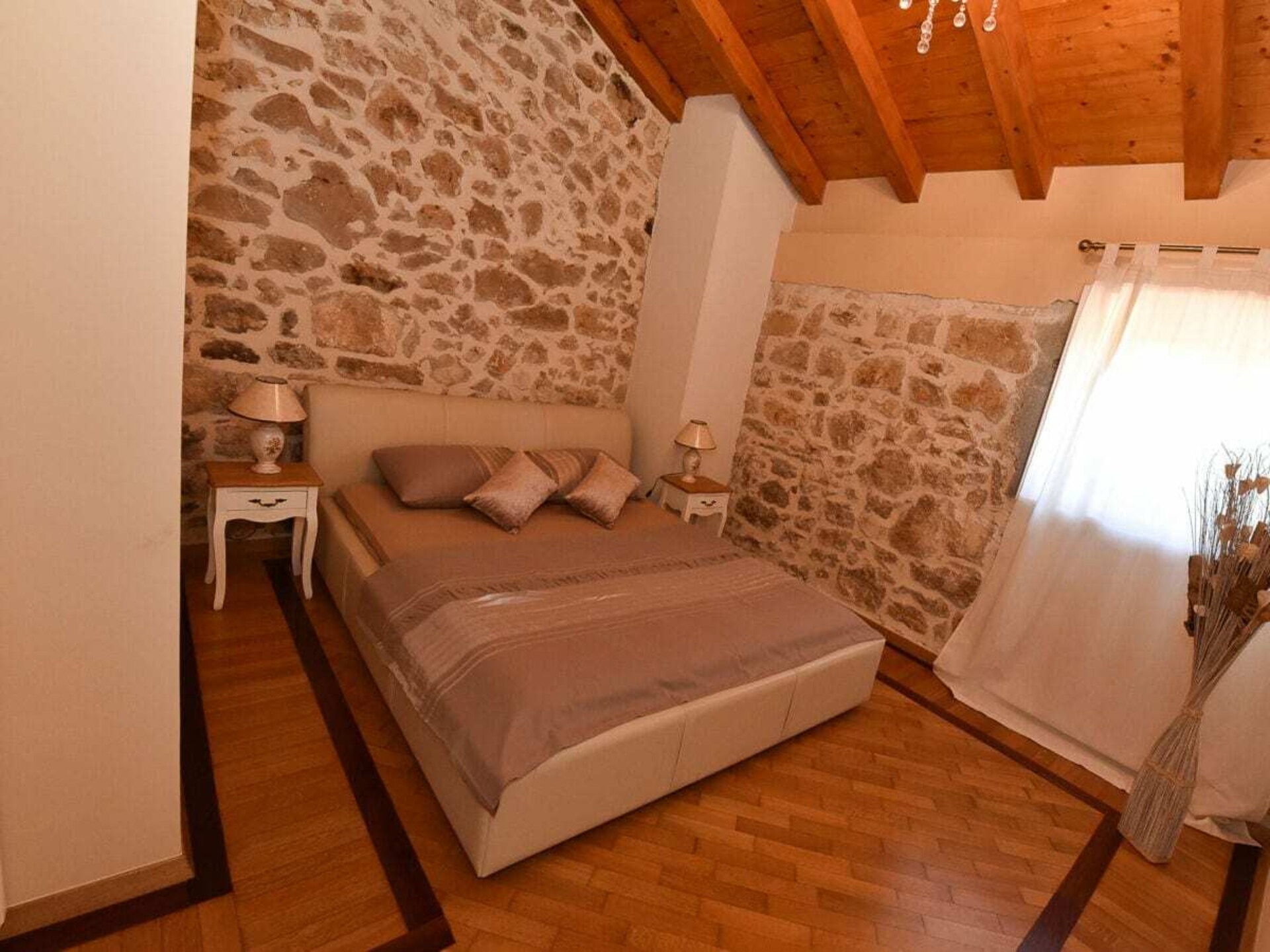 Ruime villa voor 12 personen nabij Zadar, met 6 slaapkamers en privézwembad - foto 47