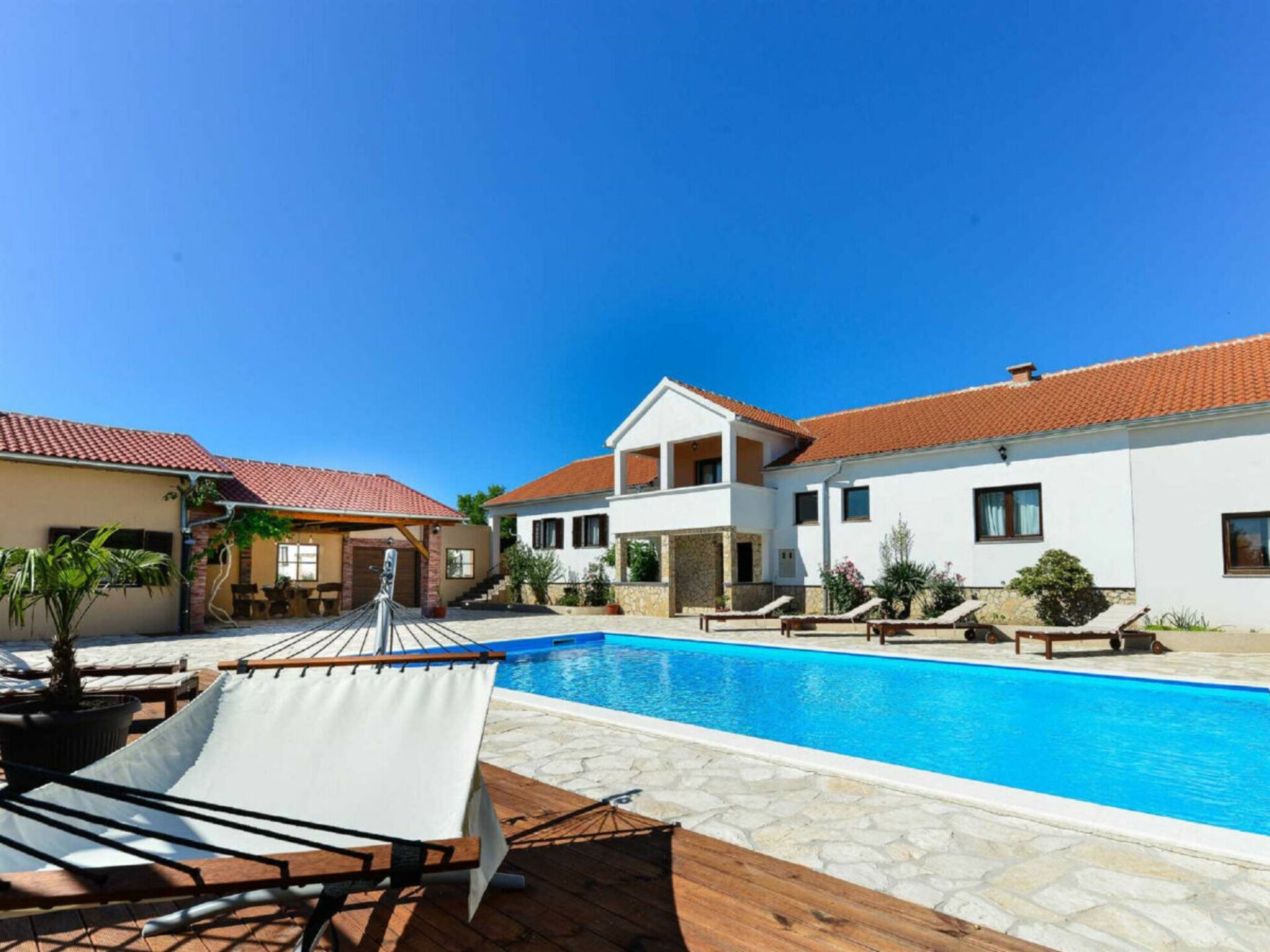 Villa Marinic: Ruim vakantiehuis met privézwembad nabij Zadar - foto 10