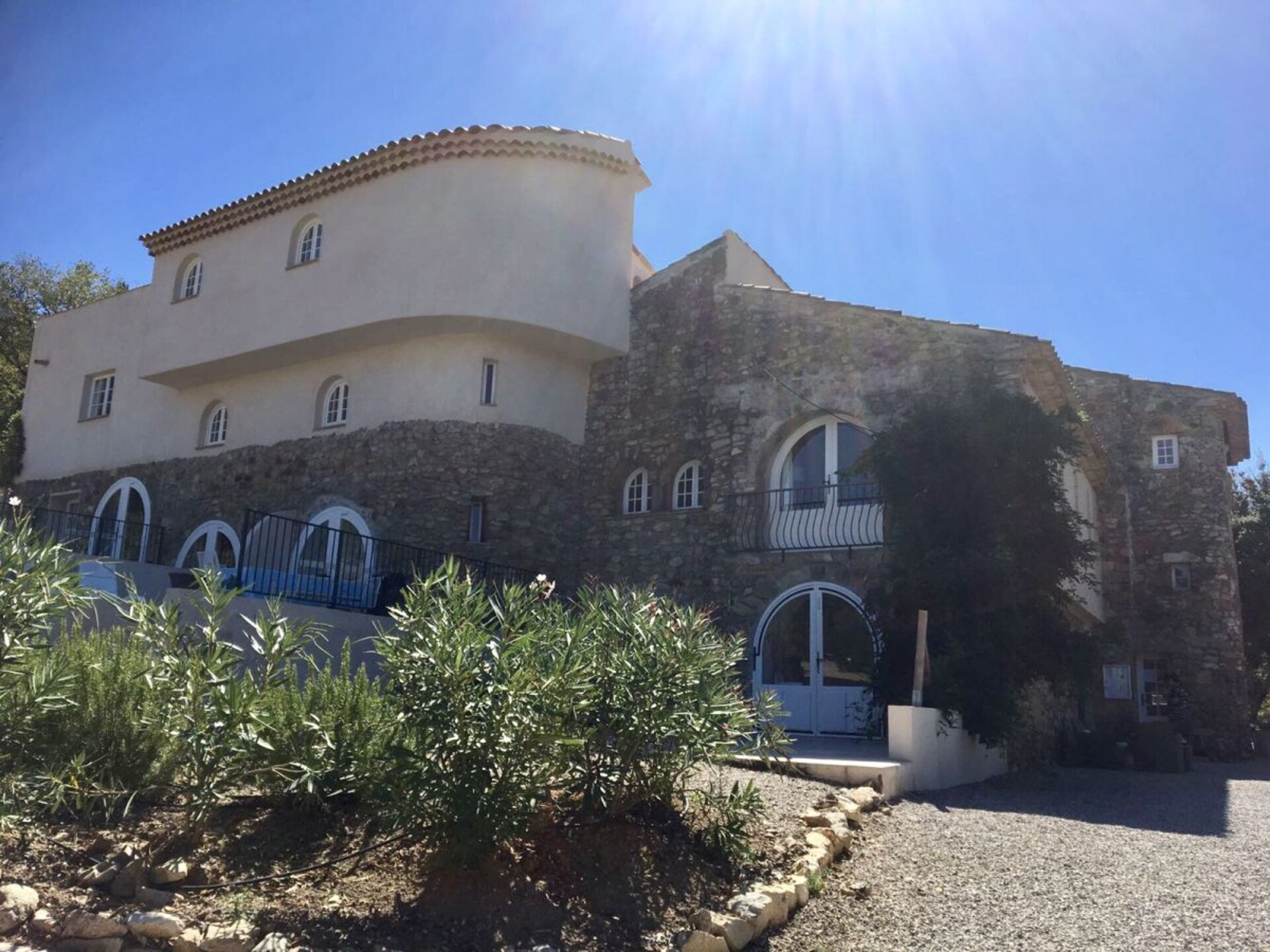 Knus vakantiehuis voor 4 in Plan de la Tour met WiFi en huisdier - foto 8