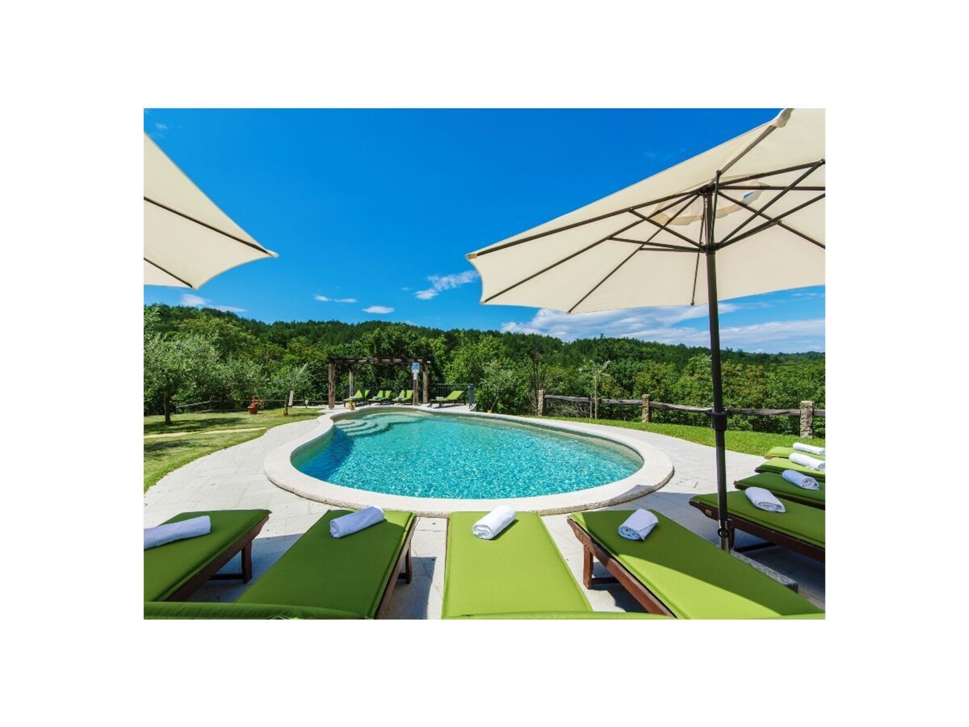 Luxe villa in Istrië voor 15 gasten met zwembad en panoramisch uitzicht - foto 11