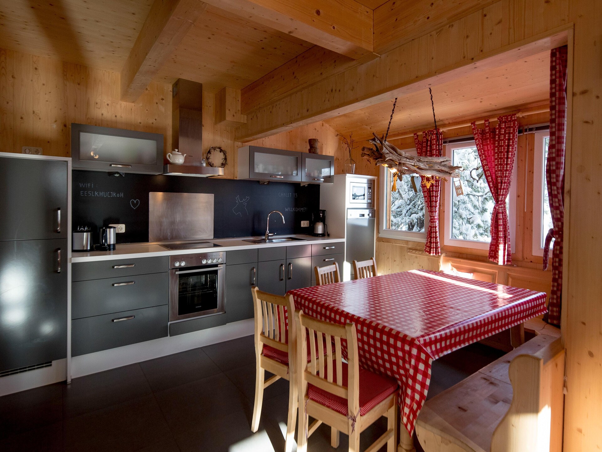 Ruim houten chalet voor 10 personen aan de piste in Turracherhöhe - foto 3