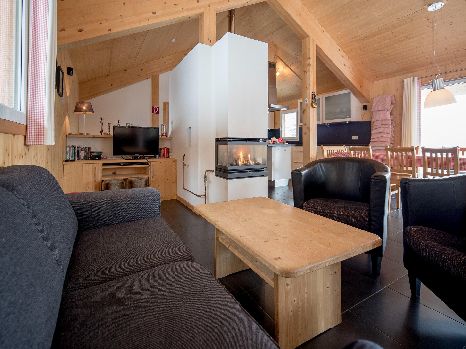 Massief houten chalet voor 12 personen direct aan de piste in Turracherhöhe - foto 2
