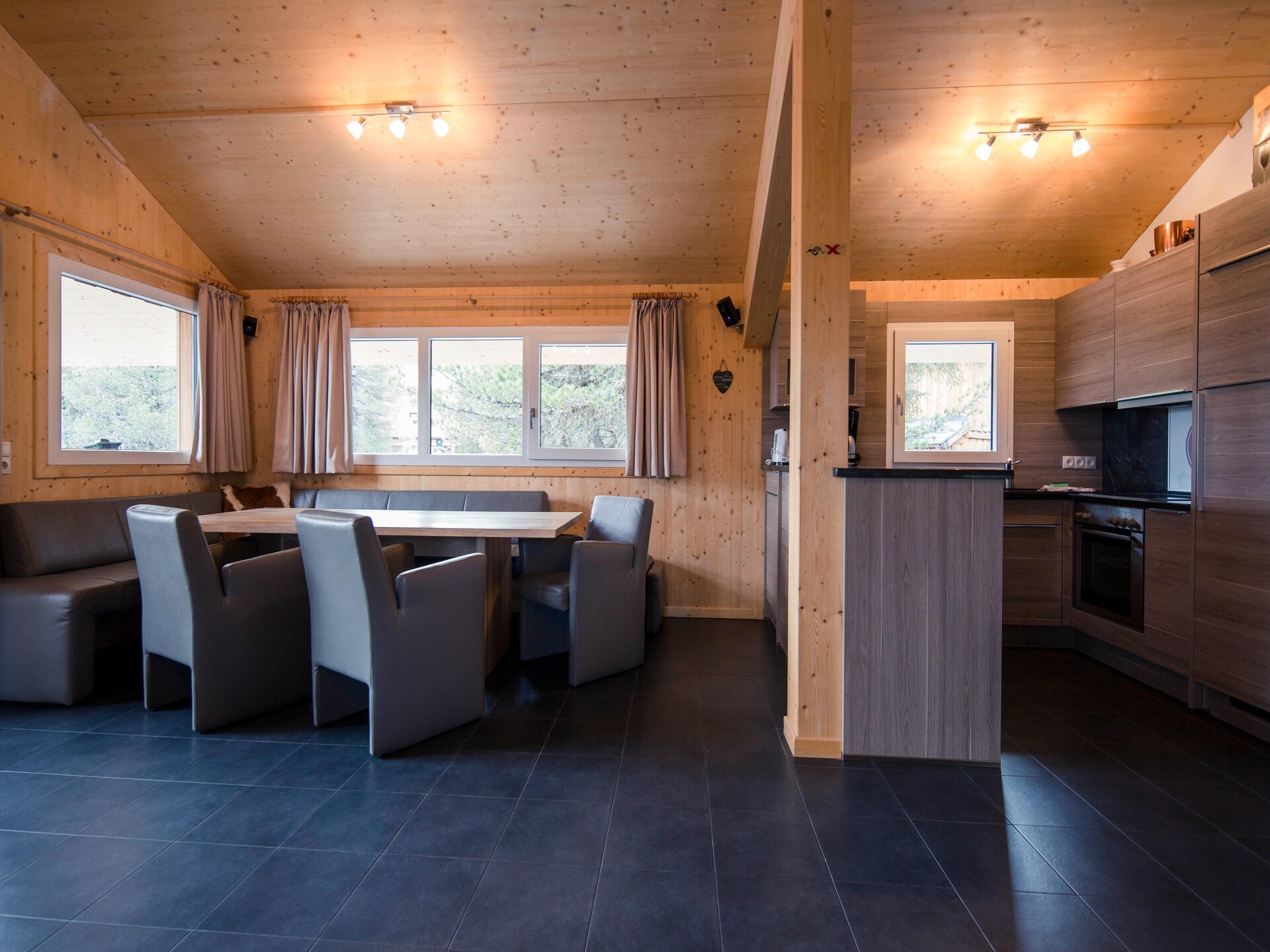 Ruim chalet voor 16 personen aan de piste in Turracherhöhe met sauna - foto 7