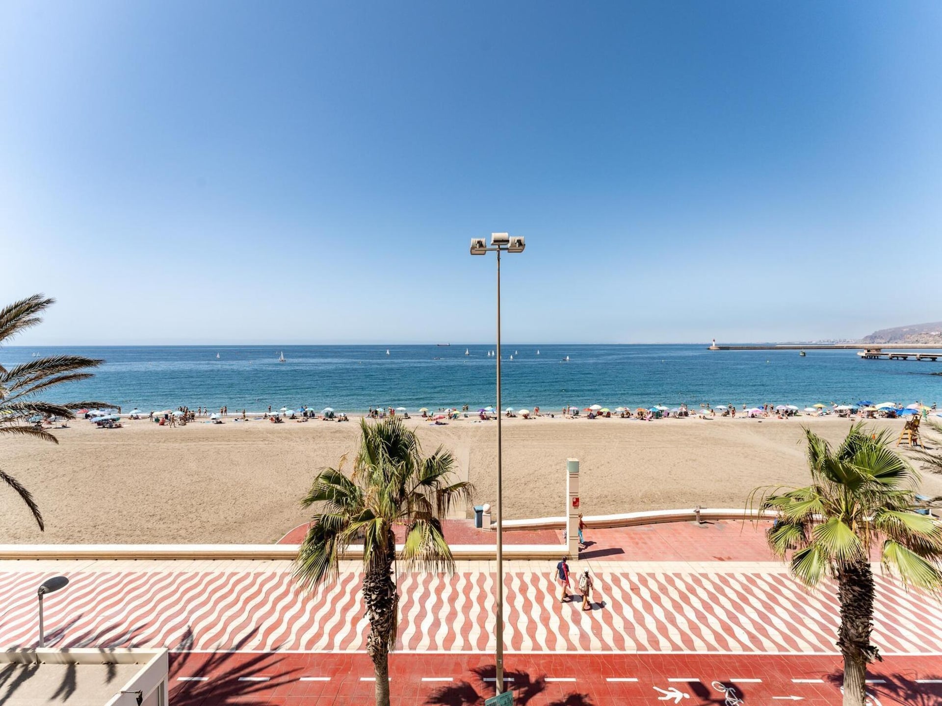 Strandappartement in El Zapillo met zeezicht, op 150 meter van het strand - foto 21
