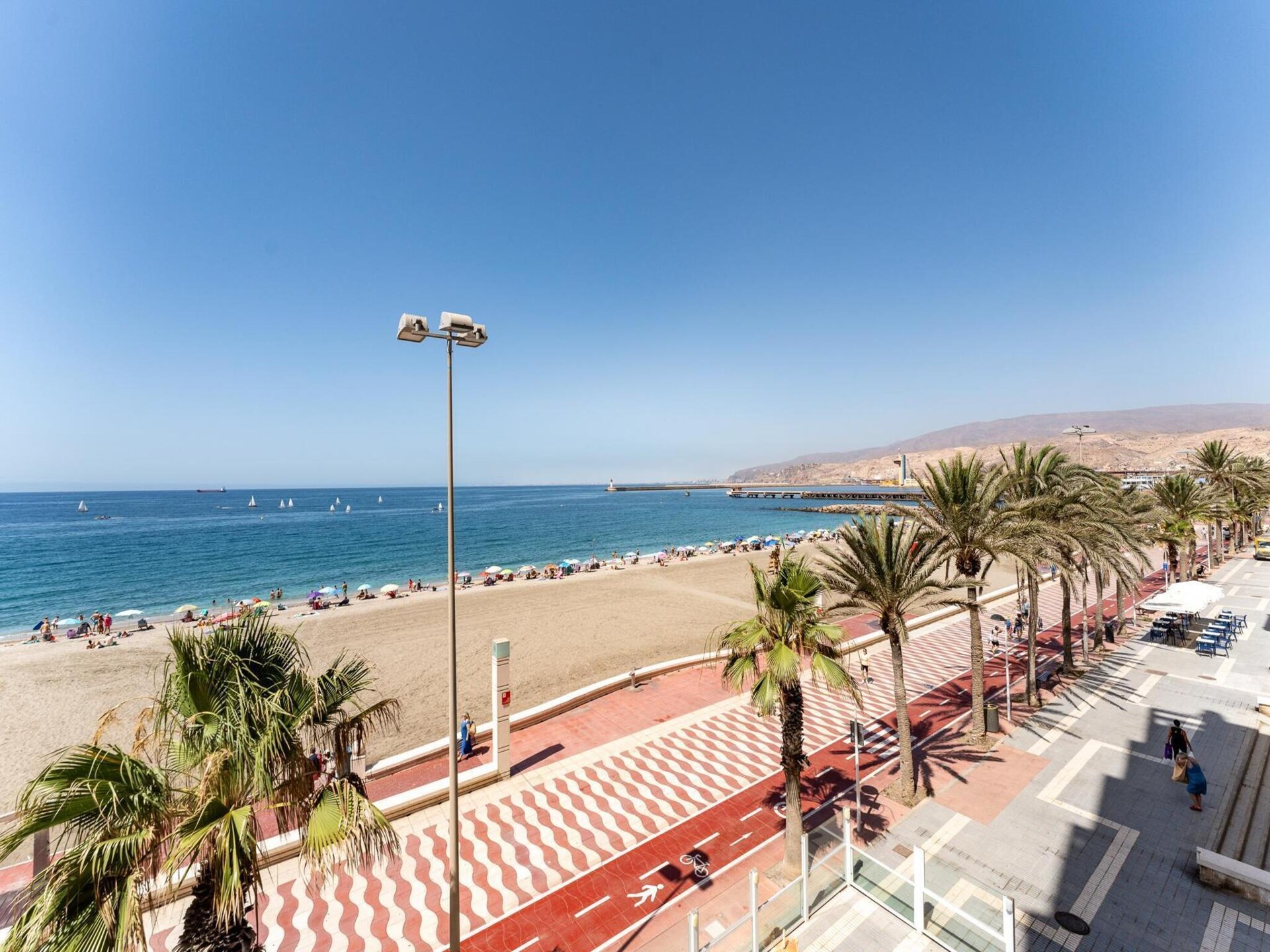 Strandappartement in El Zapillo met zeezicht, op 150 meter van het strand - foto 20