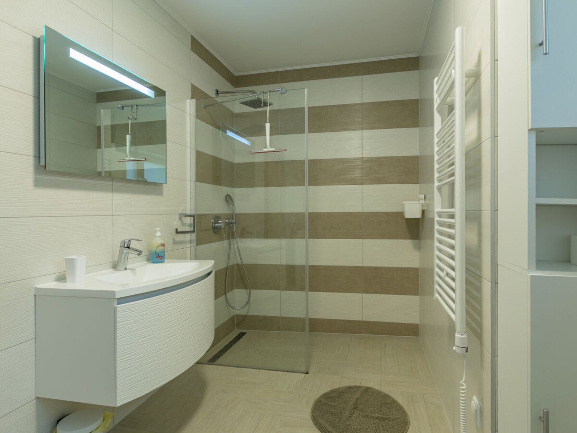 Vrijstaand vakantiehuis met 3 slaapkamers in Svetvincenat, Istrië - foto 26
