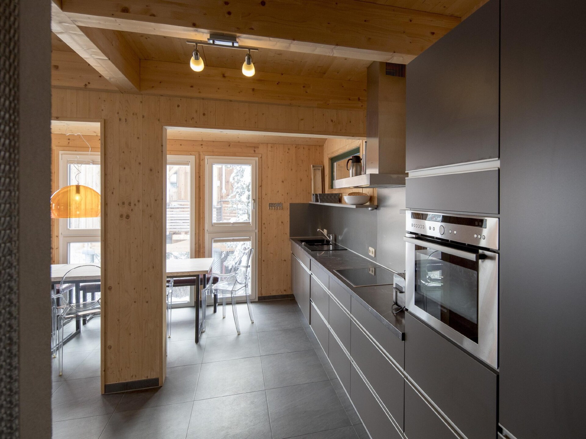 Alpenpark Turrach 19: Ruim chalet met sauna en bubbelbad aan de piste - foto 4