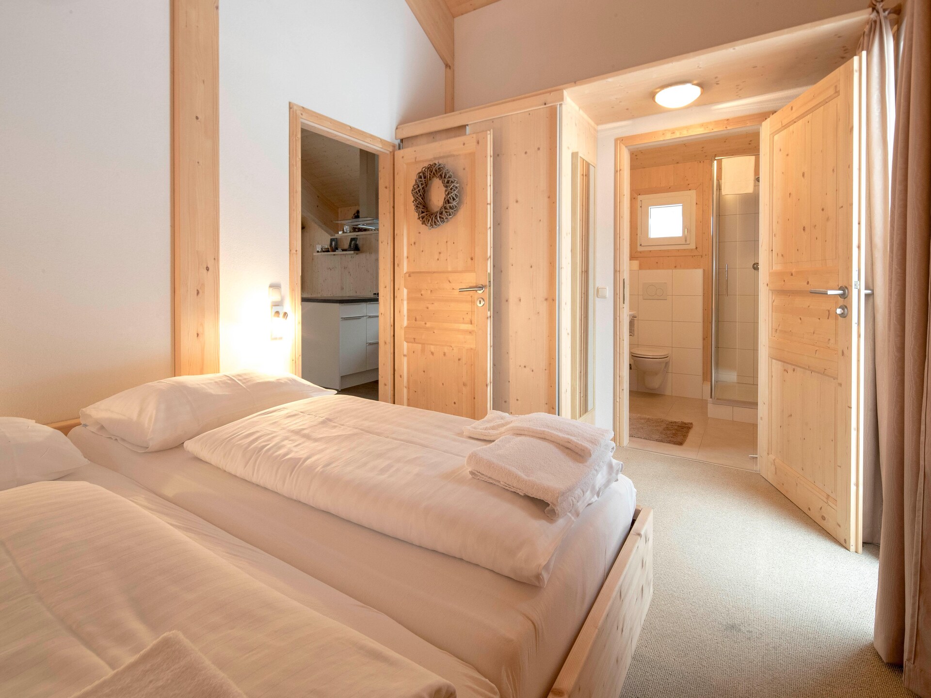 Massief houten chalet voor 12 personen met sauna aan de skipiste - foto 12