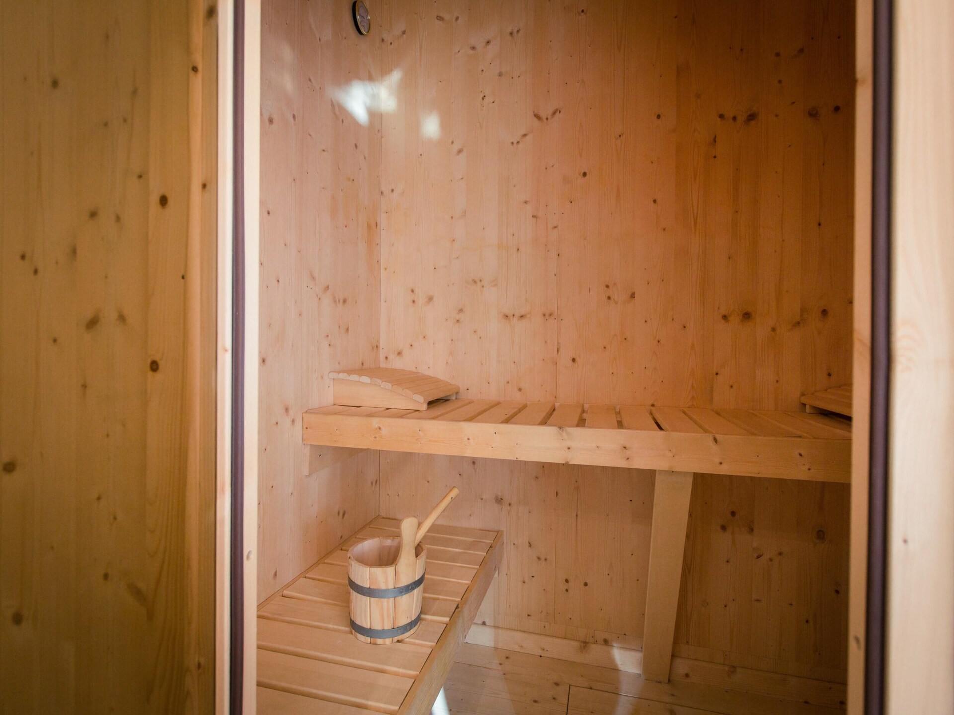 Massief houten chalet voor 12 personen met sauna aan de skipiste - foto 38