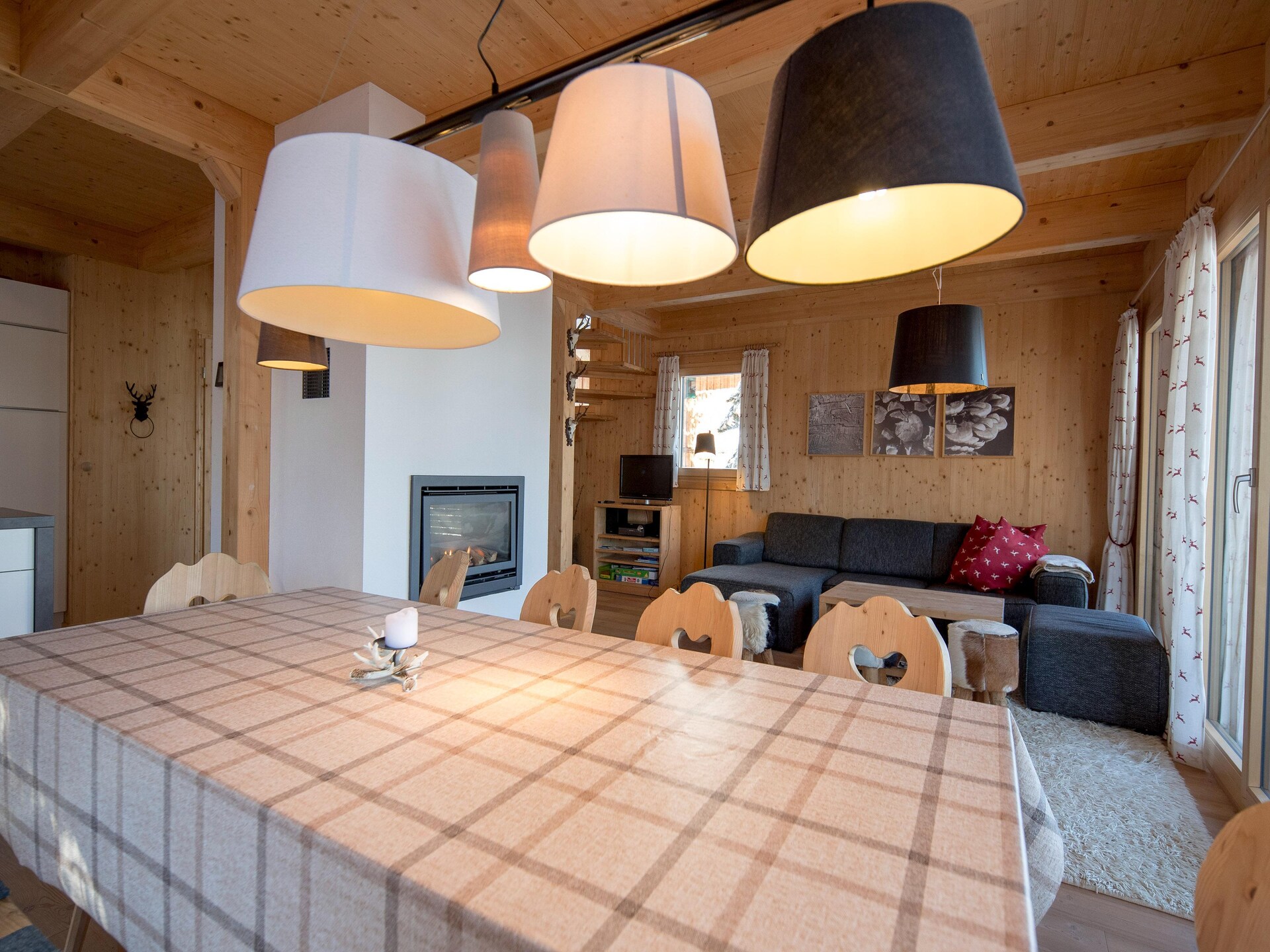 Massief houten chalet voor 10 personen met sauna en bubbelbad aan de piste - foto 9