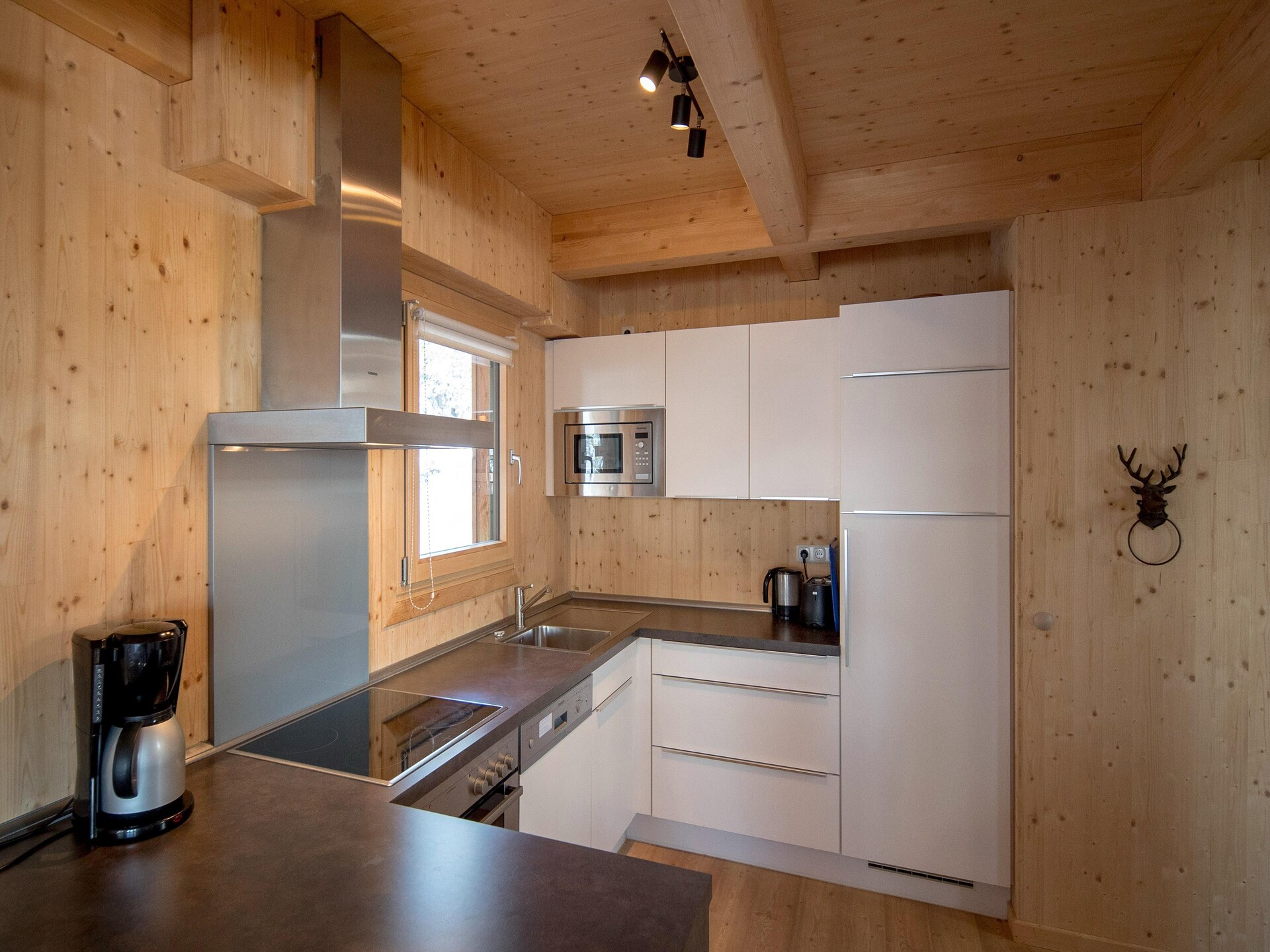 Massief houten chalet voor 10 personen met sauna en bubbelbad aan de piste - foto 11