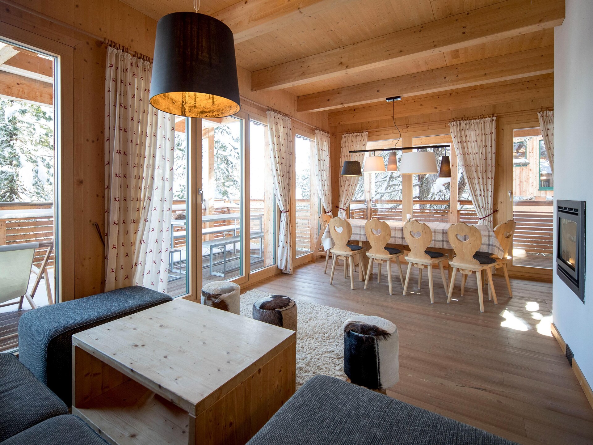 Massief houten chalet voor 10 personen met sauna en bubbelbad aan de piste - foto 4