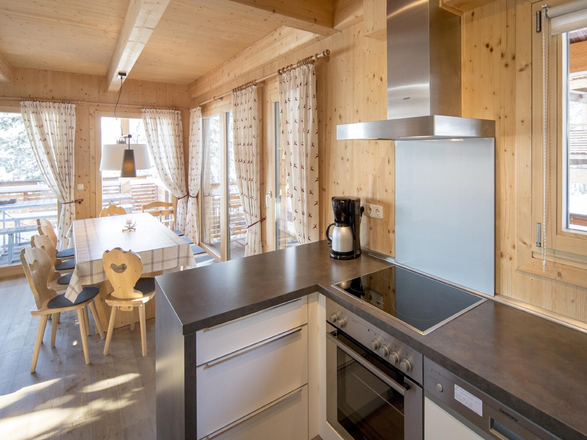 Massief houten chalet voor 10 personen met sauna en bubbelbad aan de piste - foto 12