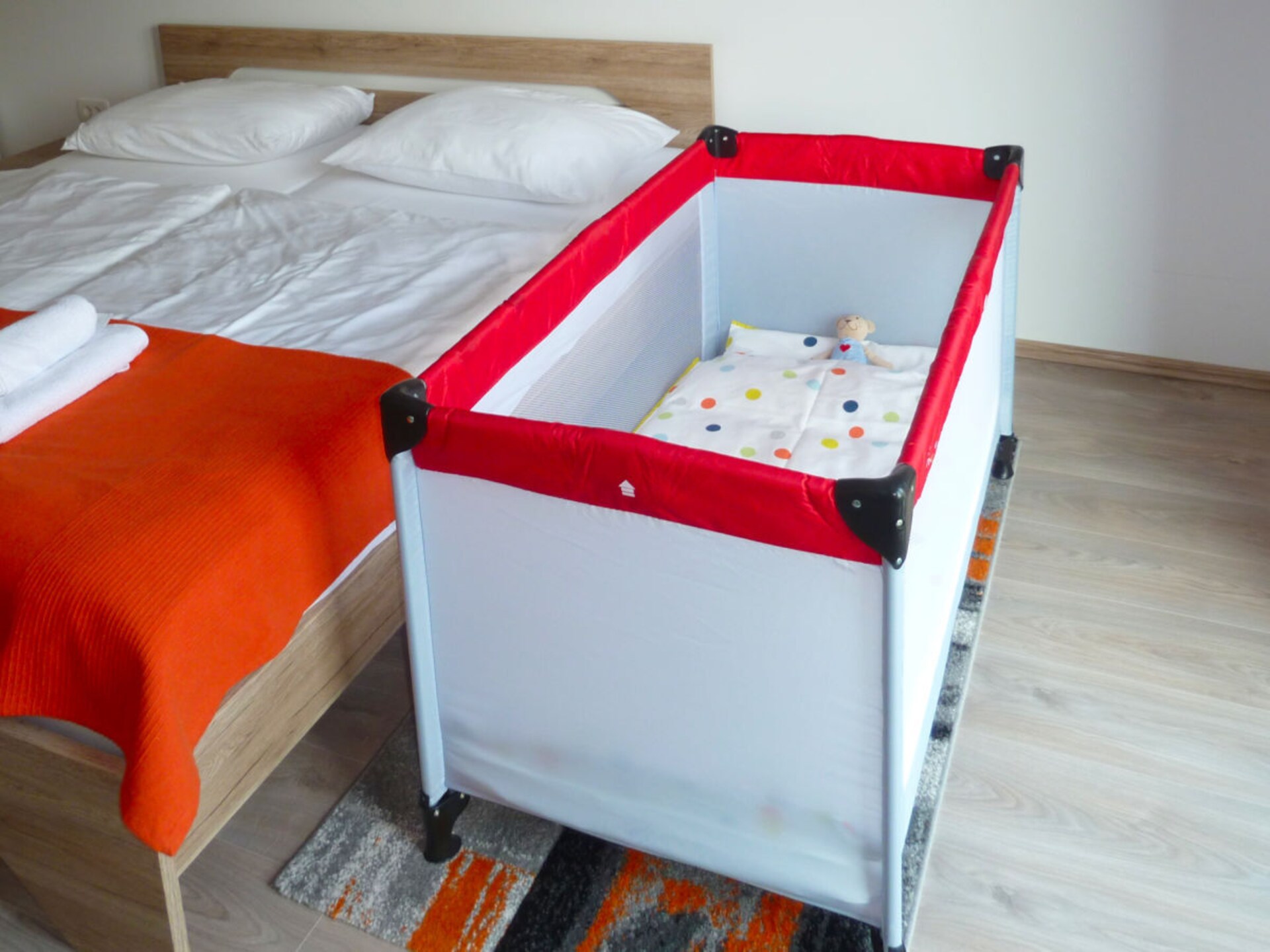 Ruime villa voor 8 personen met 4 badkamers nabij Malinska, 1 km van centrum - foto 14
