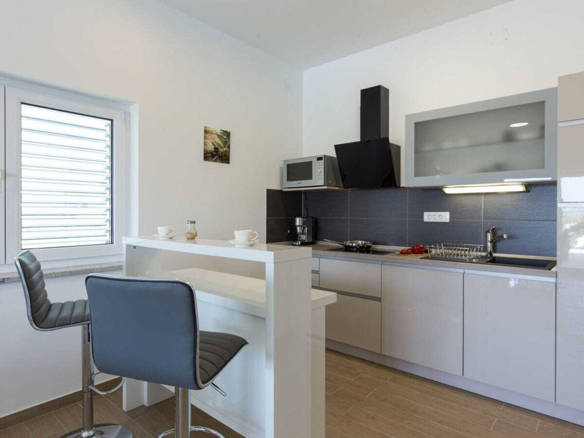 Ruime villa voor 8 personen met 4 badkamers nabij Malinska, 1 km van centrum - foto 21