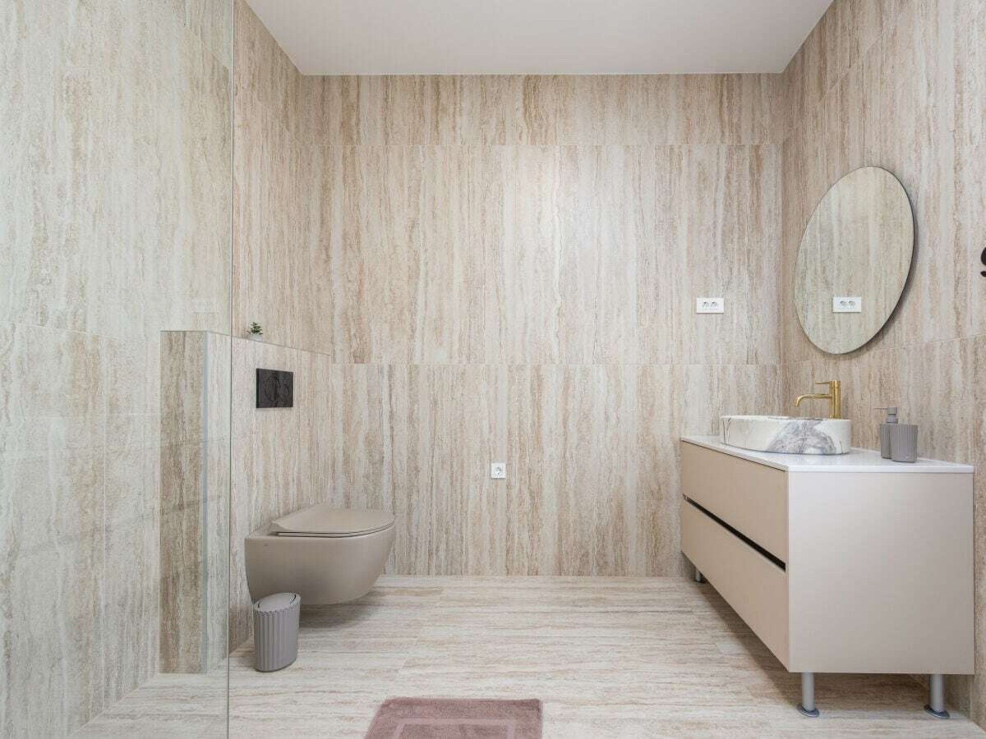 Ruime villa met 3 slaapkamers op 300m van het centrum van Maslenica - foto 36