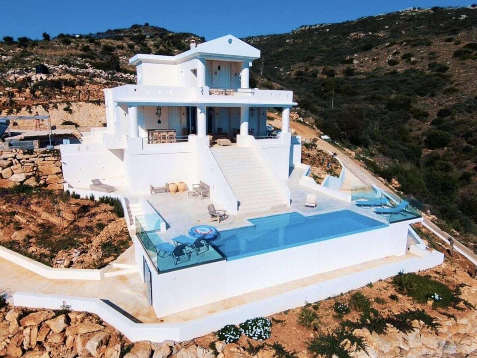 Ruime villa voor 8 in Koroni-Vasilitsi met uitzicht en tuin - foto 1