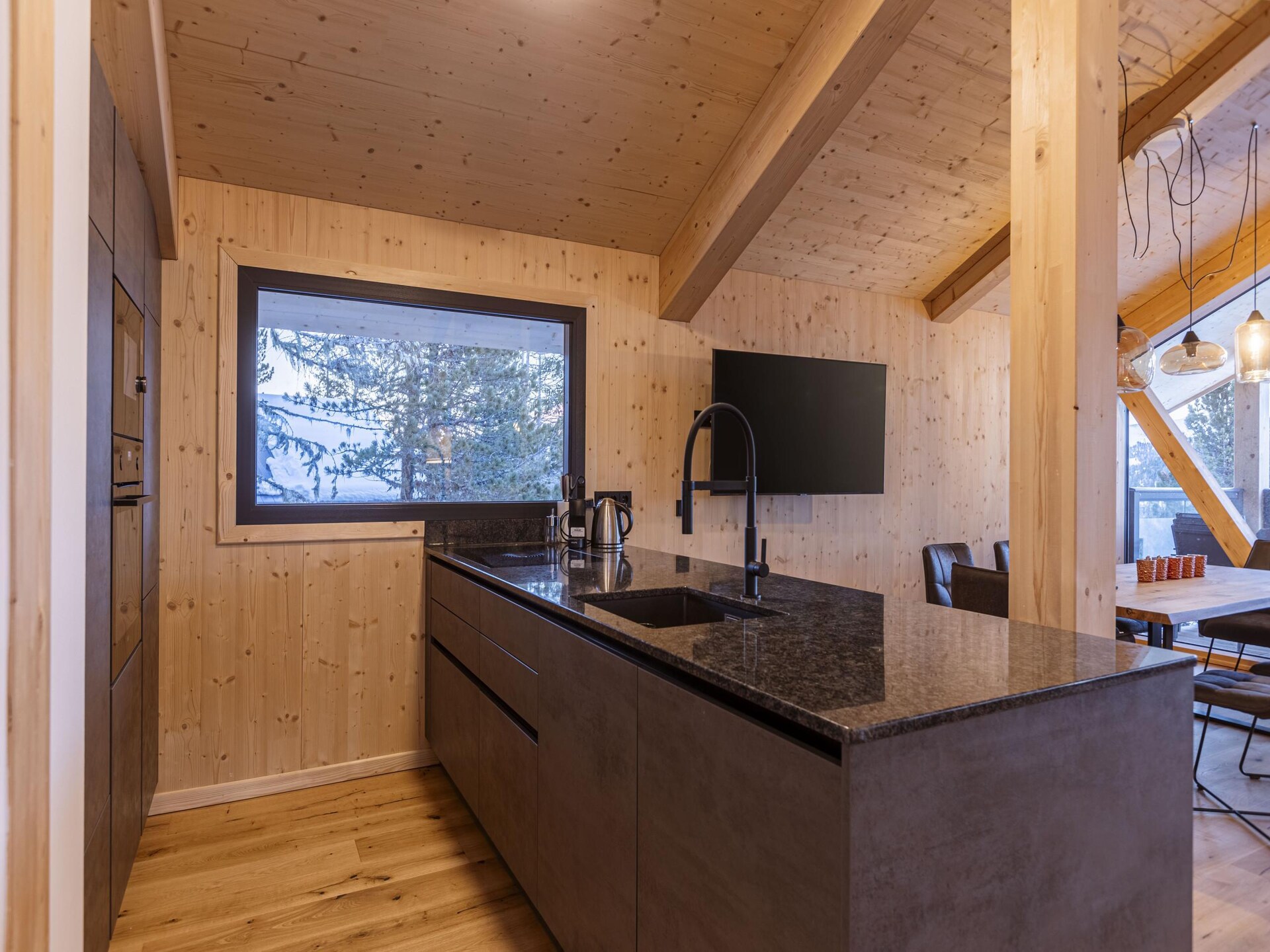 Authentiek houten chalet met sauna en jacuzzi op de Turracher Höhe - foto 11
