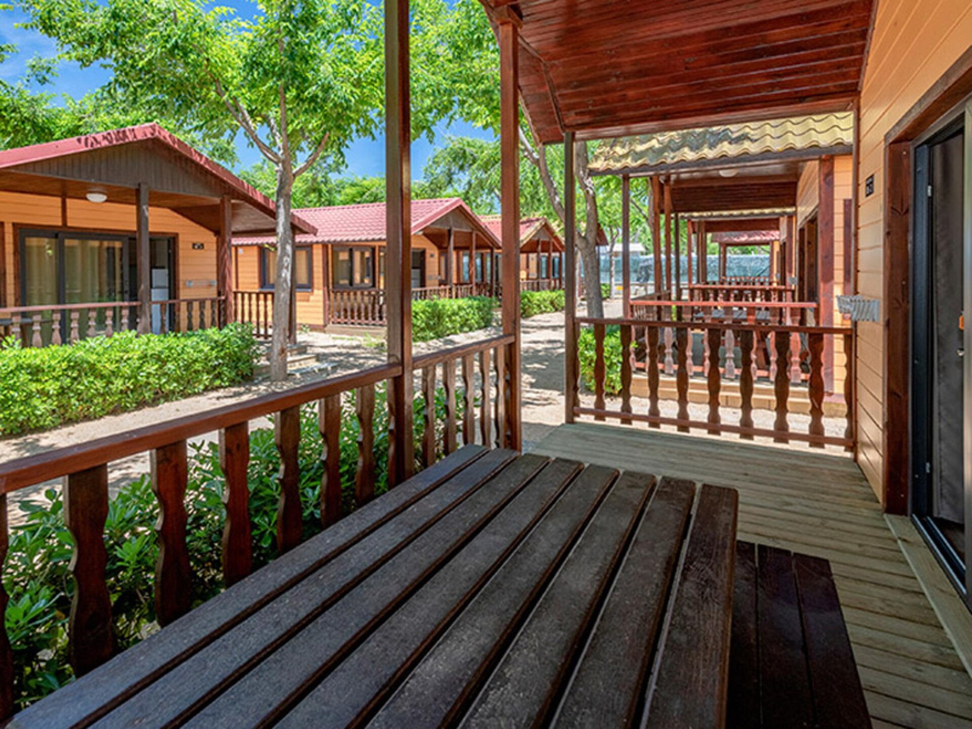 Vrijstaand chalet op 300m van het strand in Blanes met zwembad en wifi - foto 11