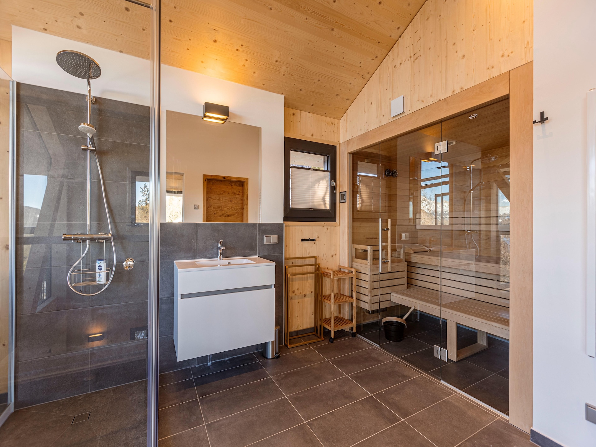 Op 1,4 km van de piste: Ruim houten chalet in Turrach voor 8 personen · 4 slk - foto 7