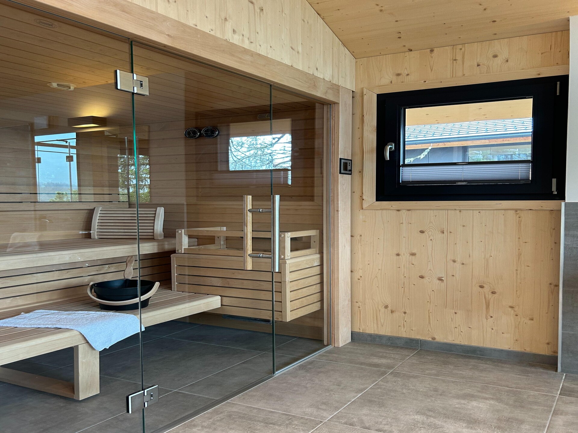 8-persoons chalet in Turrach: luxe houten lodge nabij de piste - foto 30