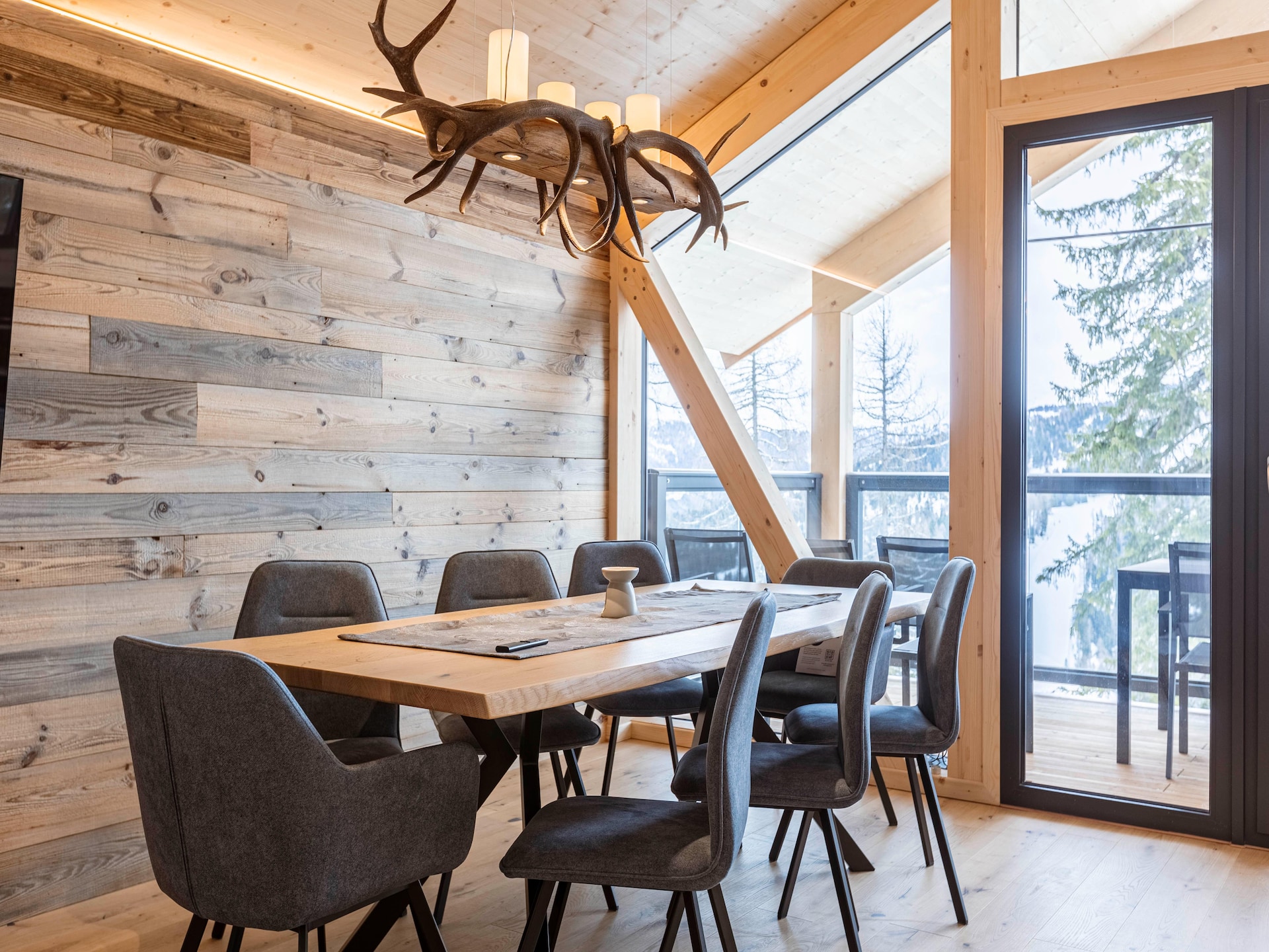 Massief houten chalet met sauna en hot tub op de Turracher Höhe - foto 2