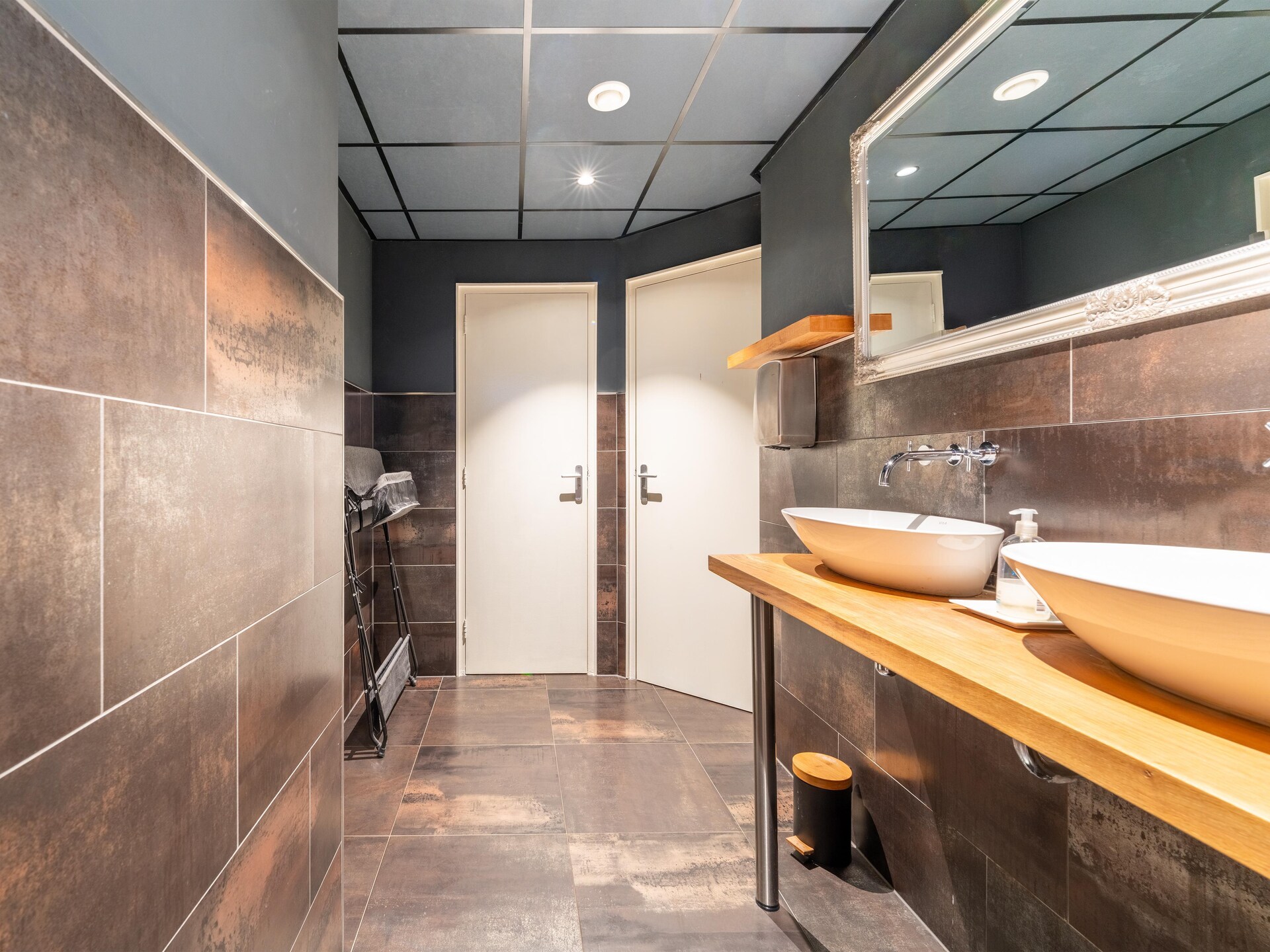 Landhuis Hezenes: luxe groepsaccommodatie met wellness op 1,5 hectare in Drenthe - foto 25