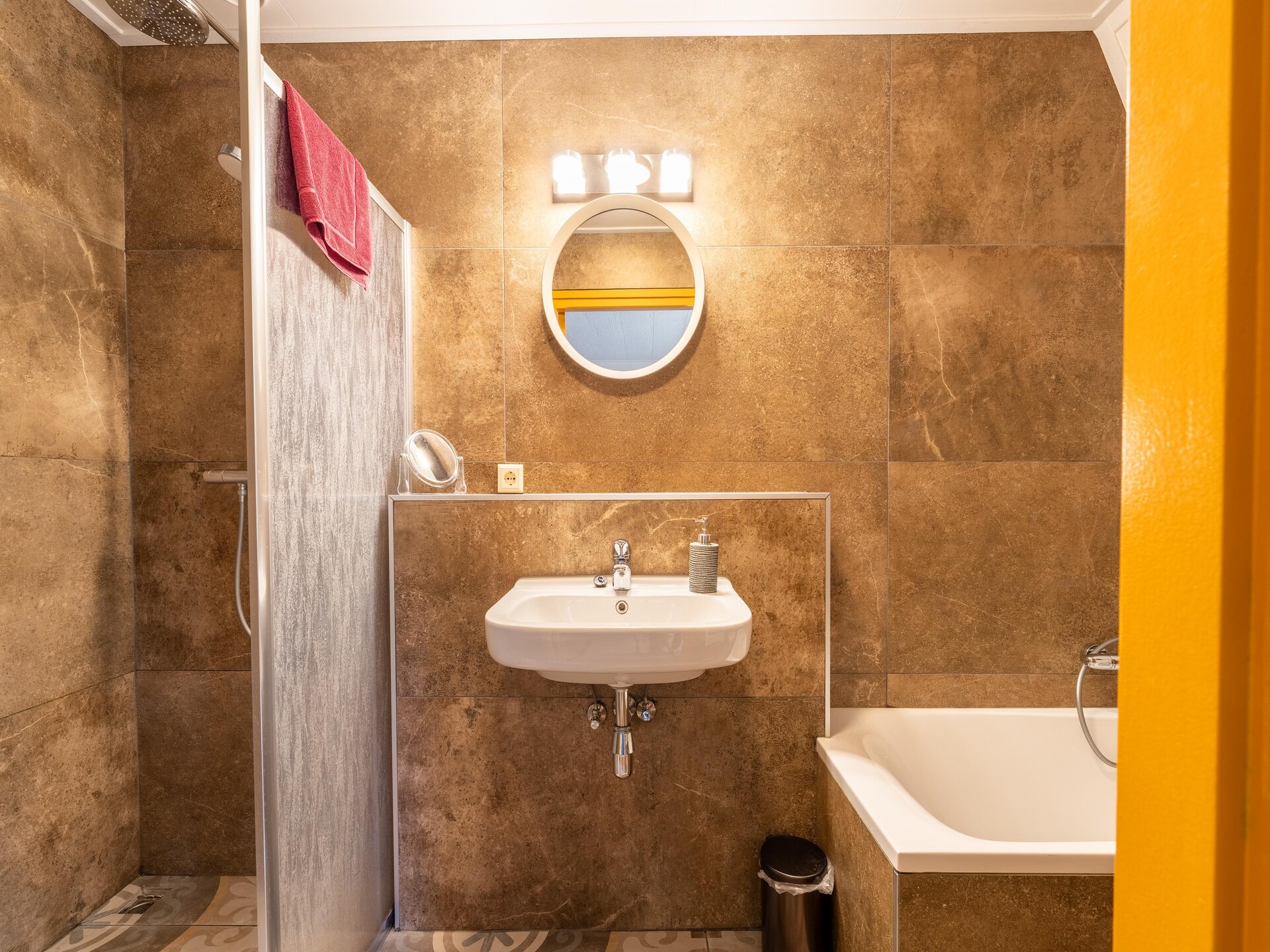 Landhuis Hezenes: luxe groepsaccommodatie met wellness op 1,5 hectare in Drenthe - foto 28