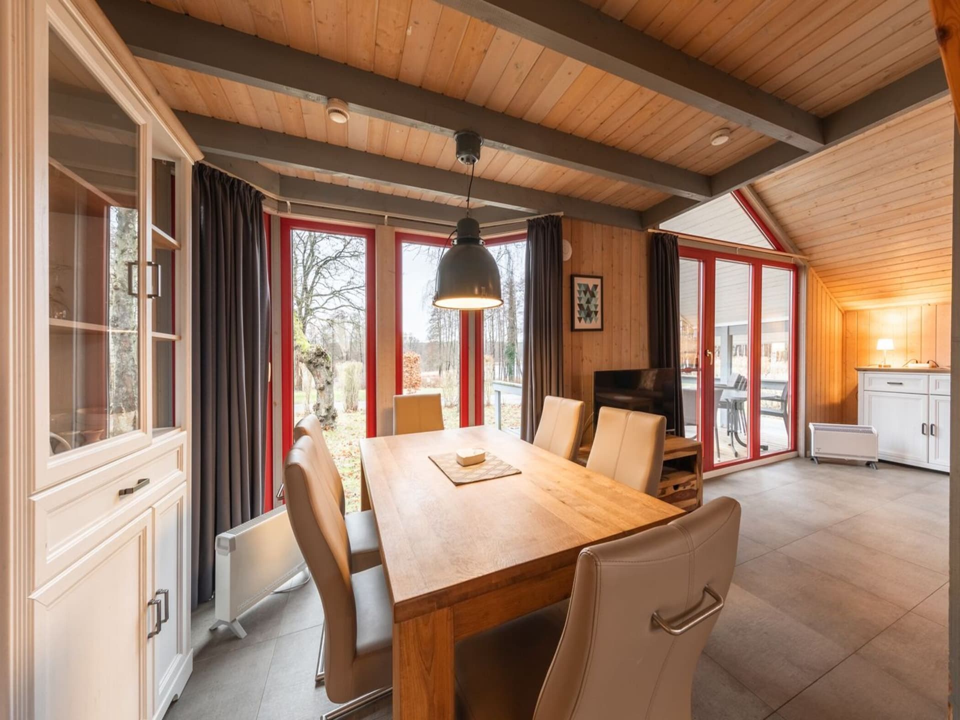 Vrijstaand vakantiehuis aan het Granzower Meer met sauna en open haard - foto 4