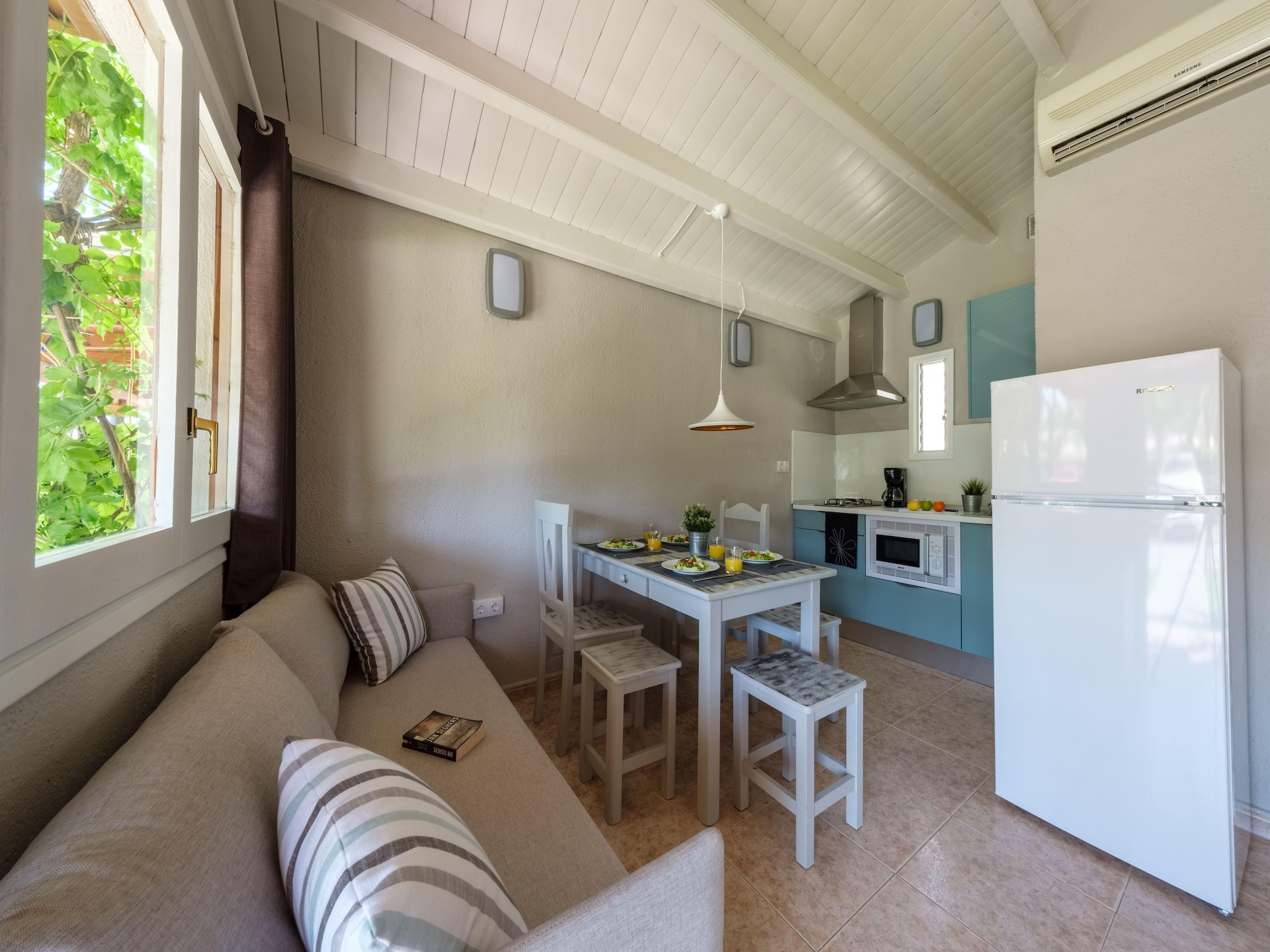 CAMPING ESTIVAL VENDRELL PLATJA  BUNGALOW TROPICAL 4/5 - foto 7