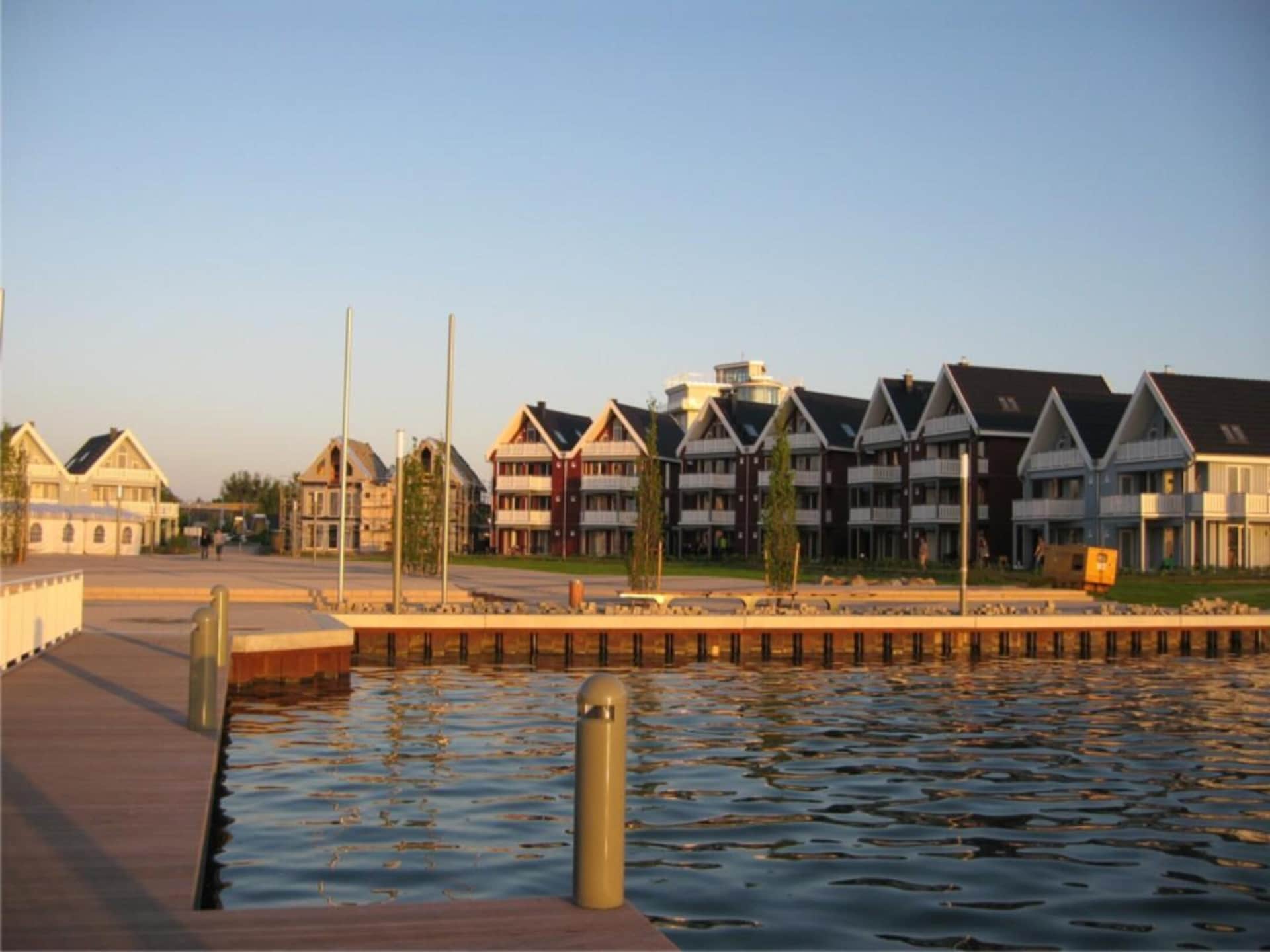 Op 400 m van het strand: ruim appartement in Rechlin aan de Müritz - foto 6