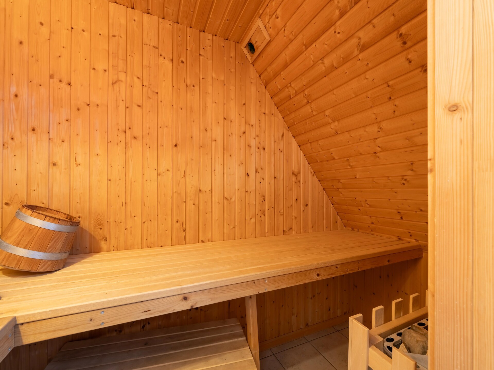 Kapitänsdeck 6 Pers 475: Appartement aan de Müritz met privéstrand - foto 11
