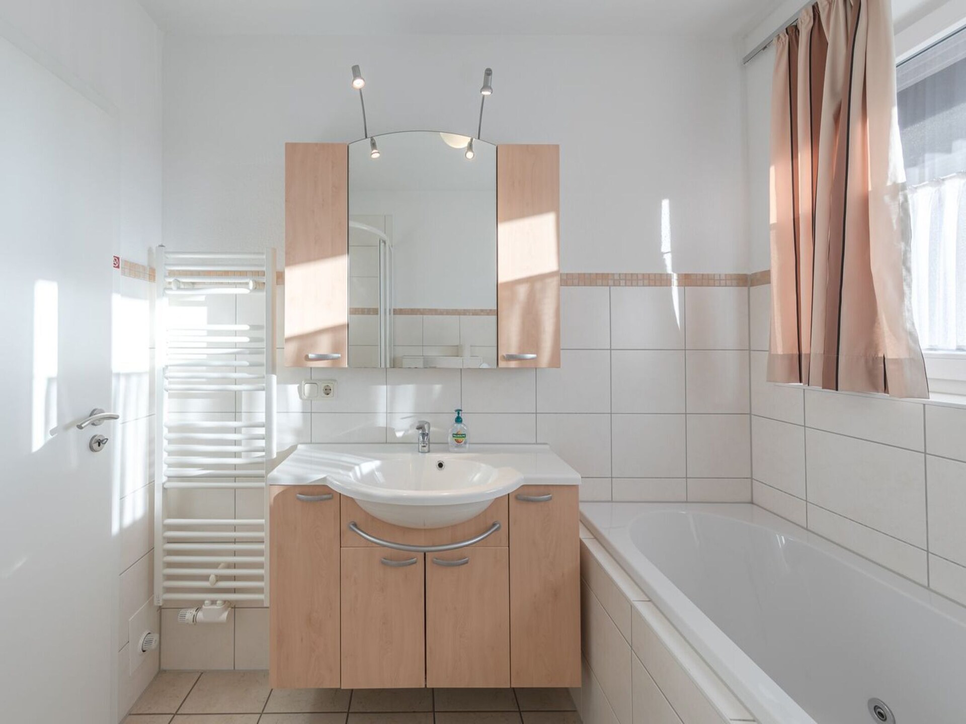 Appartement Mitteldeck 494: Rustiek verblijf aan de Müritz met privéstrand - foto 10