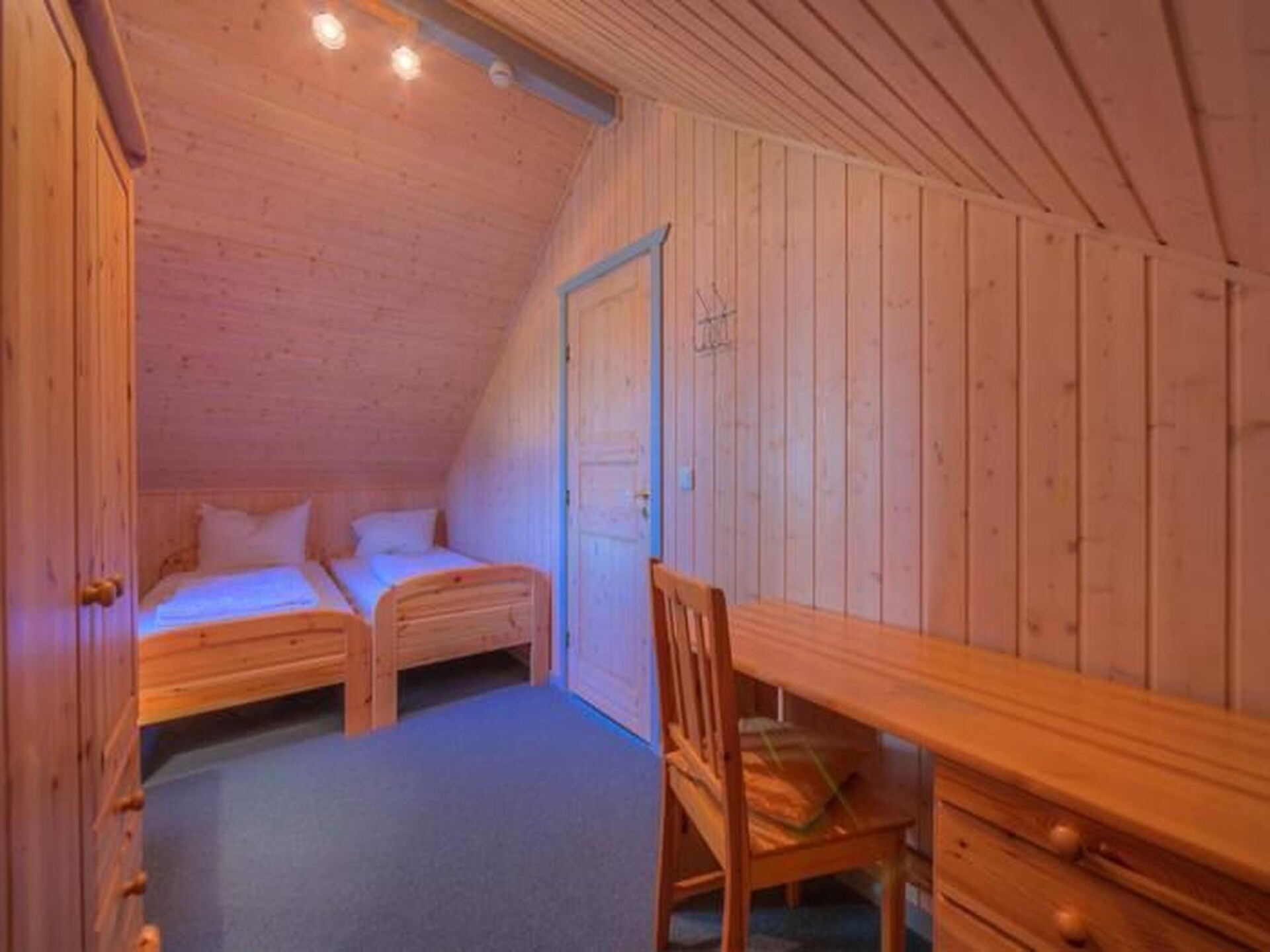 Ruim vakantiehuis bij de Müritz met eigen strand op 400 meter - foto 12