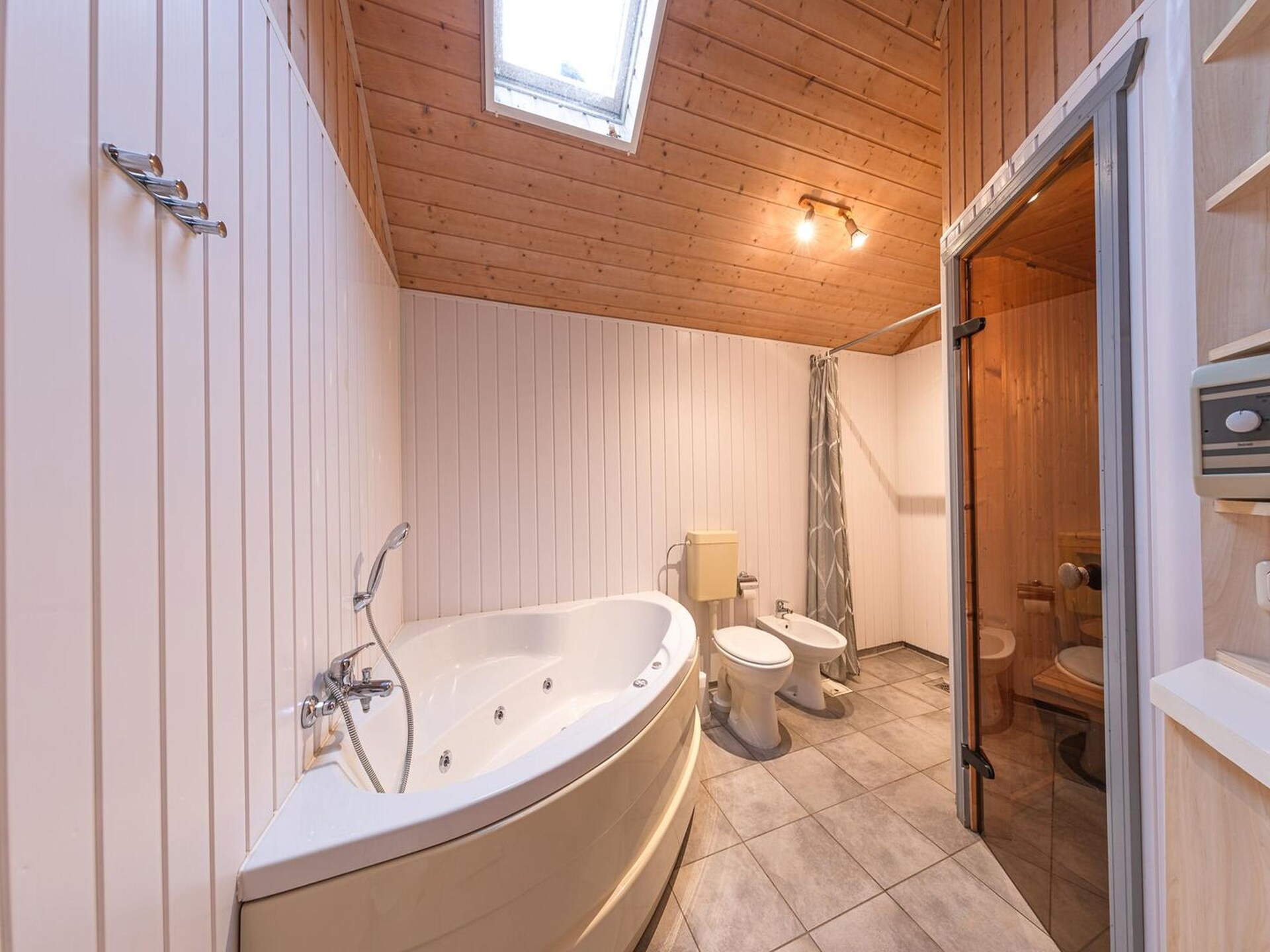 Rustiek vakantiehuis nabij de Müritz met strand op 400 meter - foto 36
