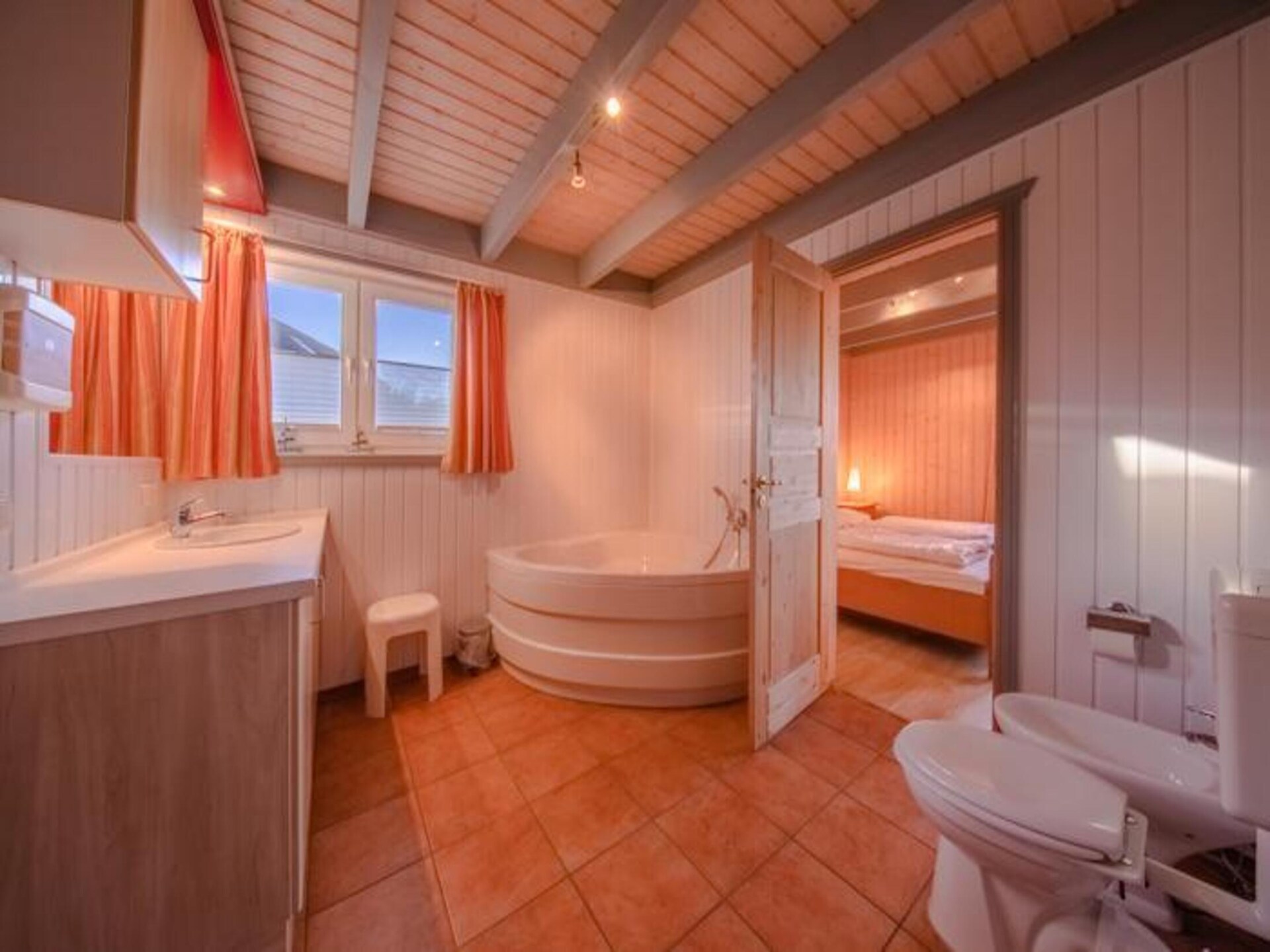 8-persoons vakantiehuis in Rechlin op 400m van het strand · 8 pers. - foto 15