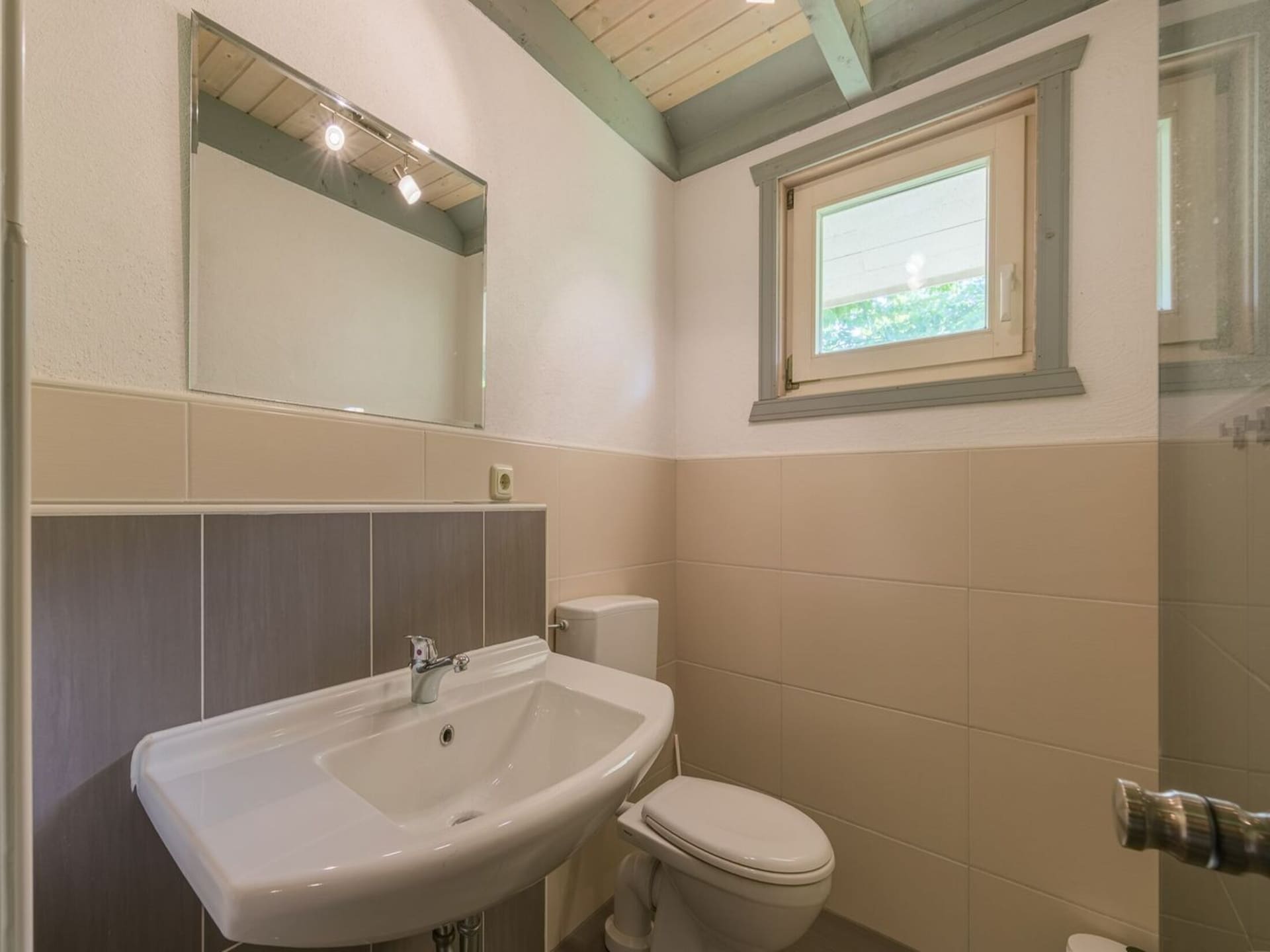 Ruim vakantiehuis voor 8 personen aan het Granzower Meer - foto 23